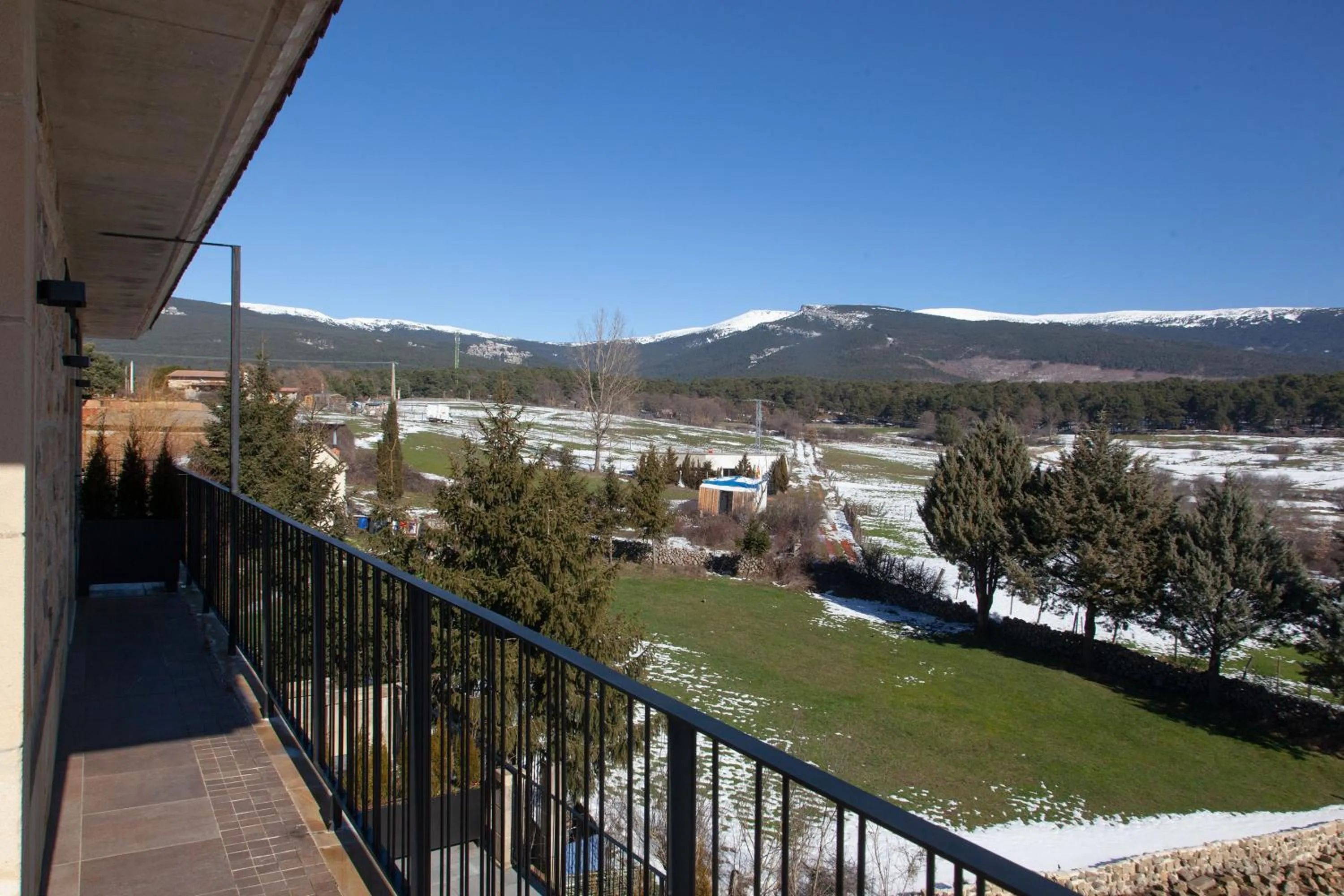 Duruelo Mountain Suites