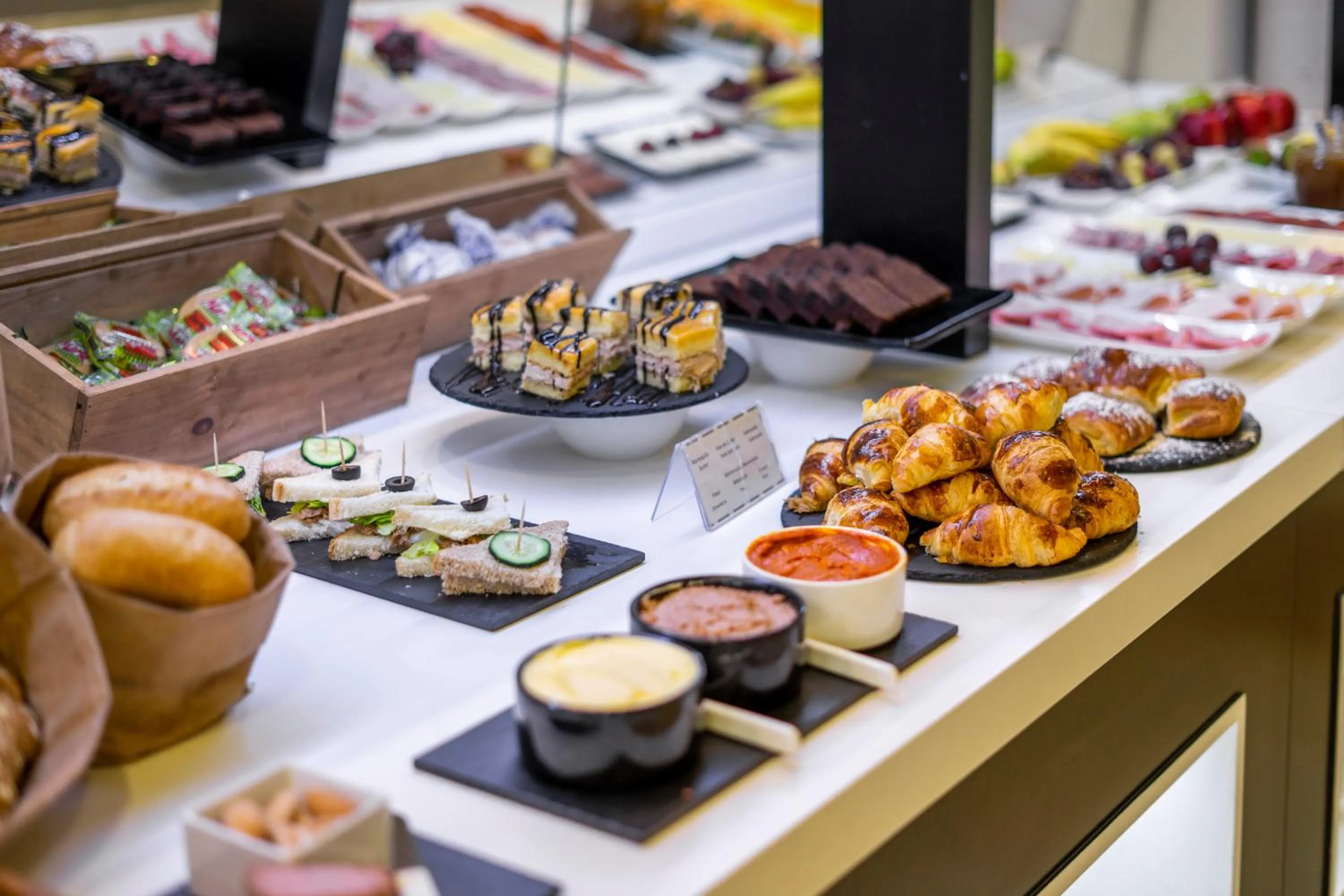 Buffet breakfast in Atarazanas Málaga Boutique Hotel