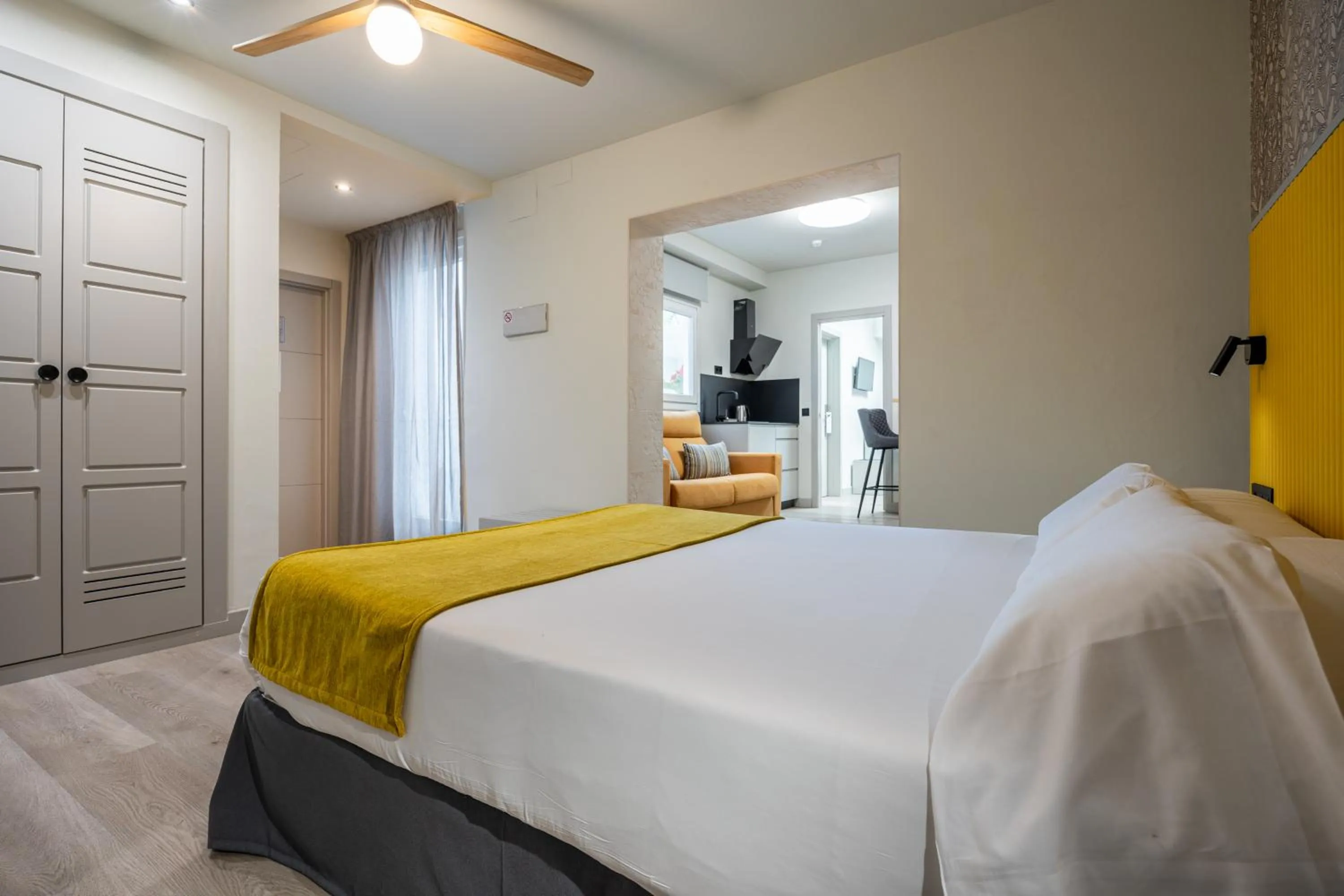 Bed in Atarazanas Málaga Boutique Hotel