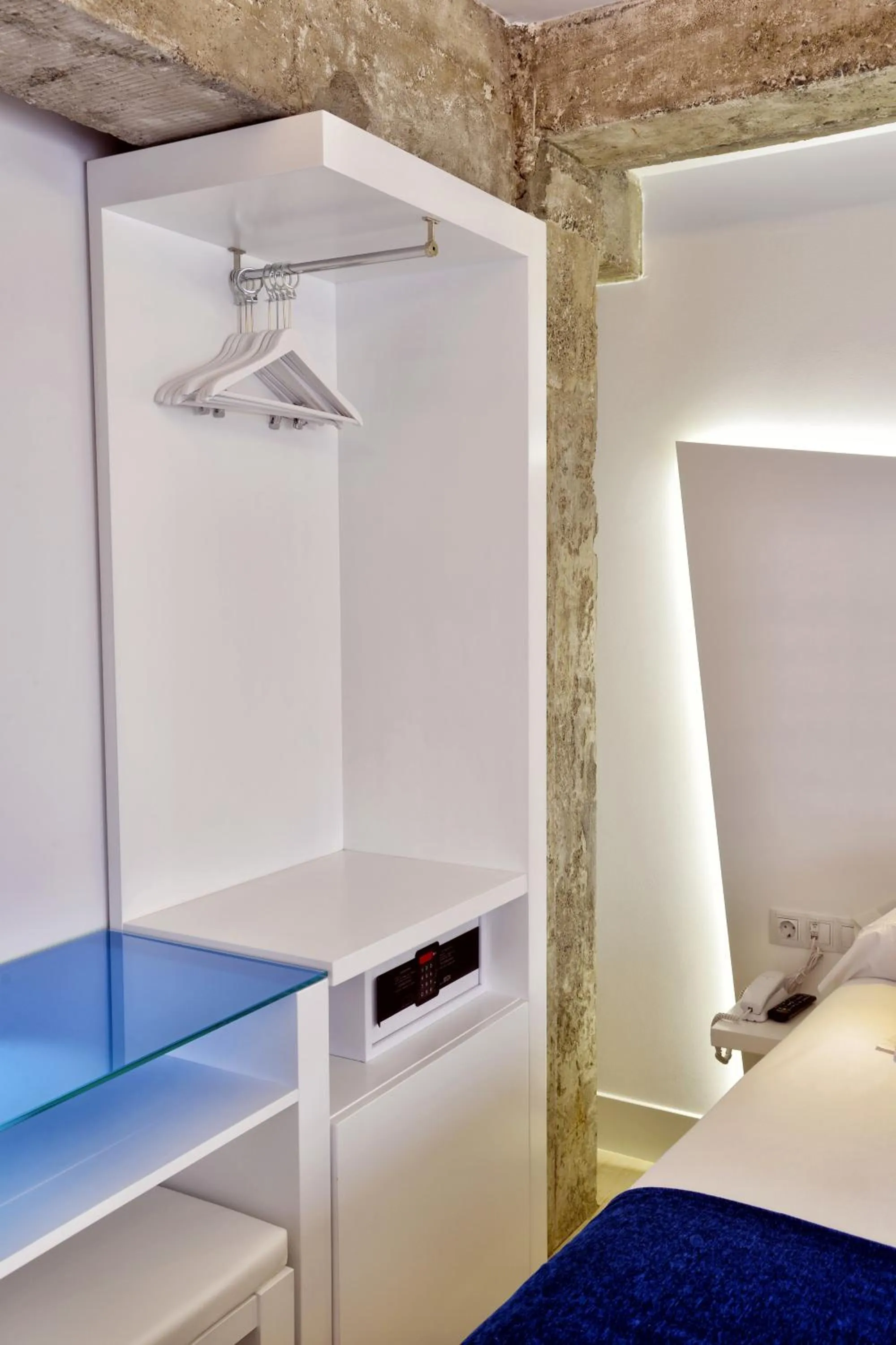 Decorative detail, Bed in Atarazanas Málaga Boutique Hotel