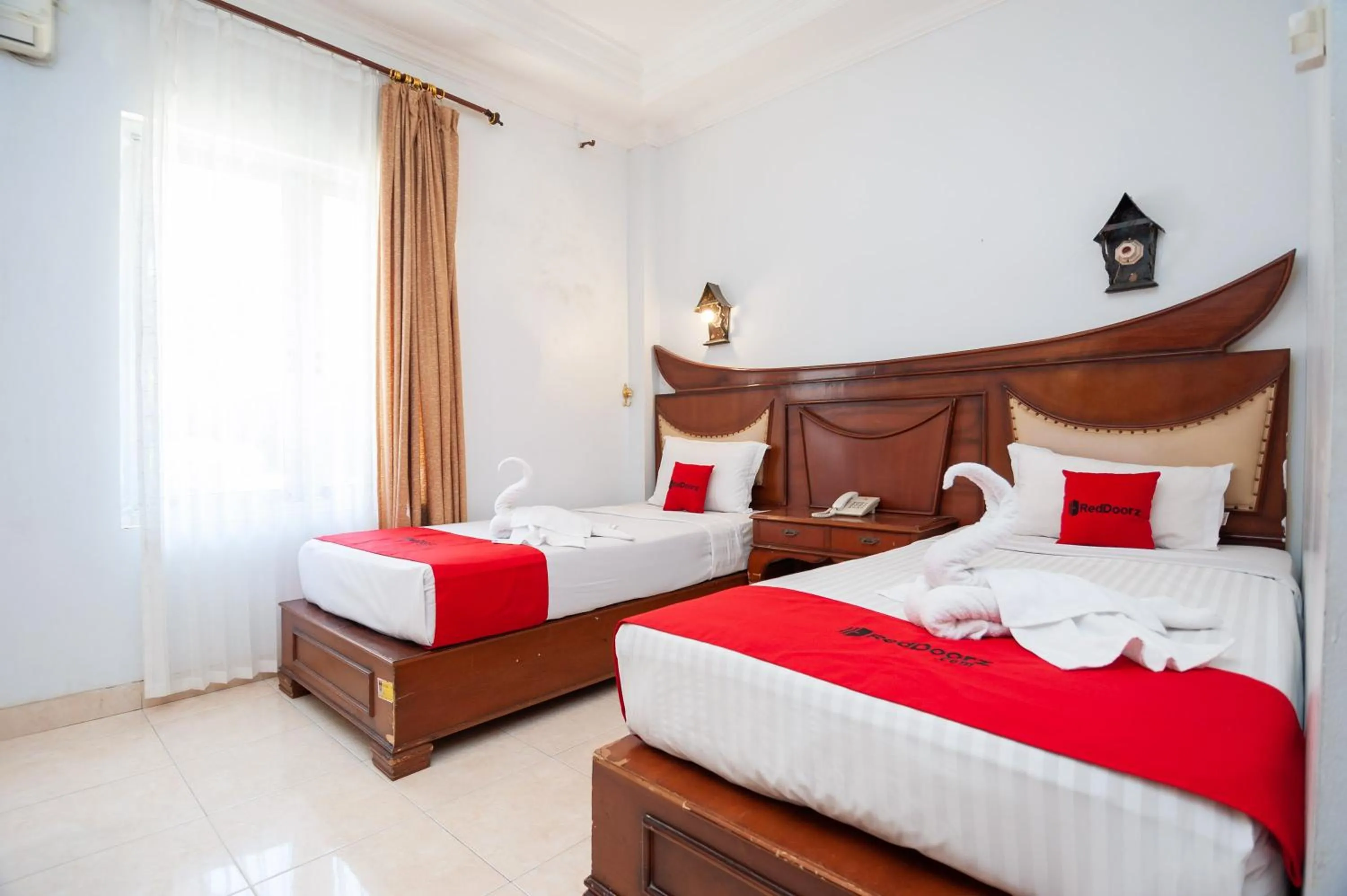 Bedroom, Bed in RedDoorz Syariah near RS Yos Sudarso Padang