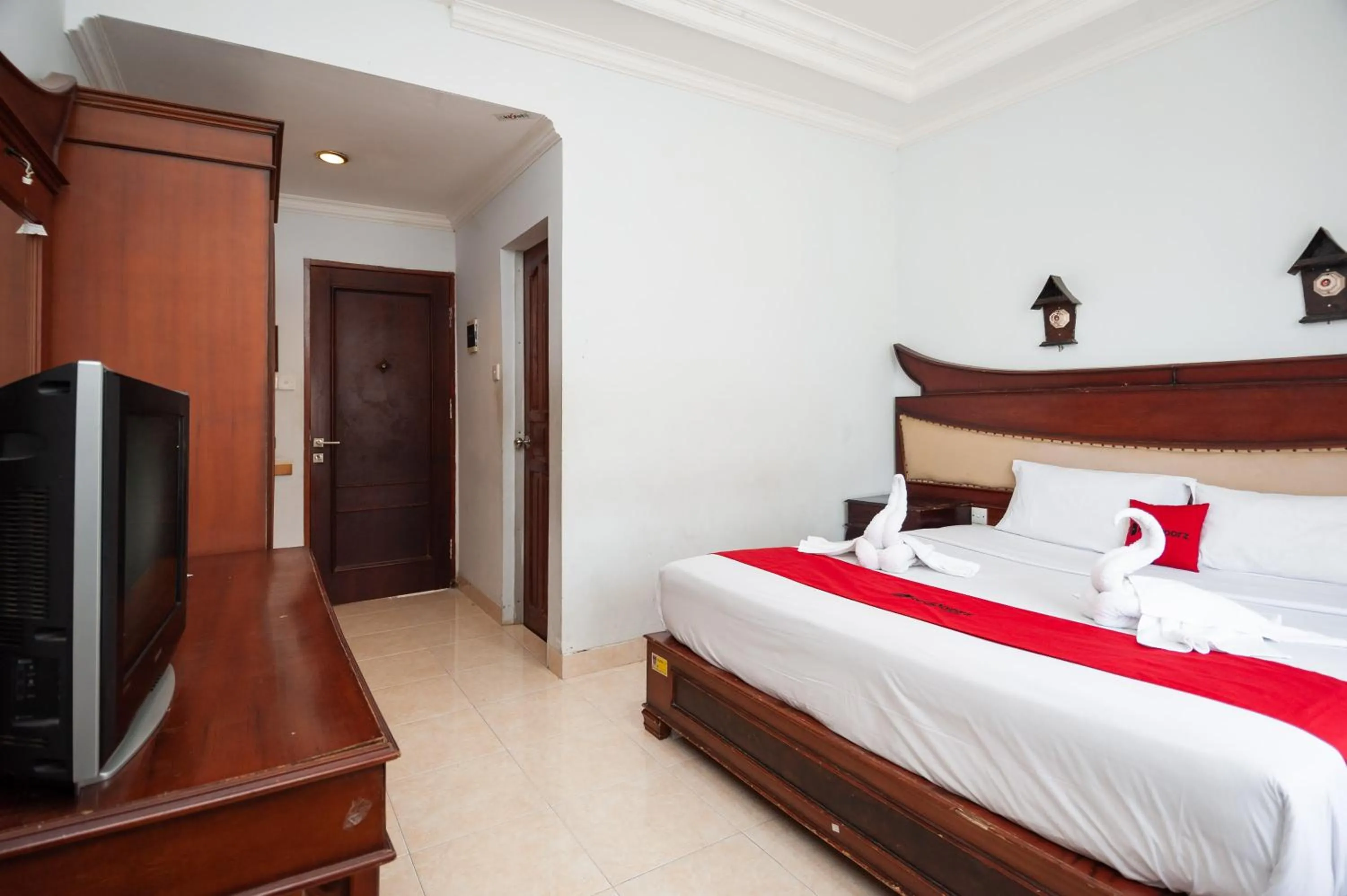 Bedroom, Bed in RedDoorz Syariah near RS Yos Sudarso Padang