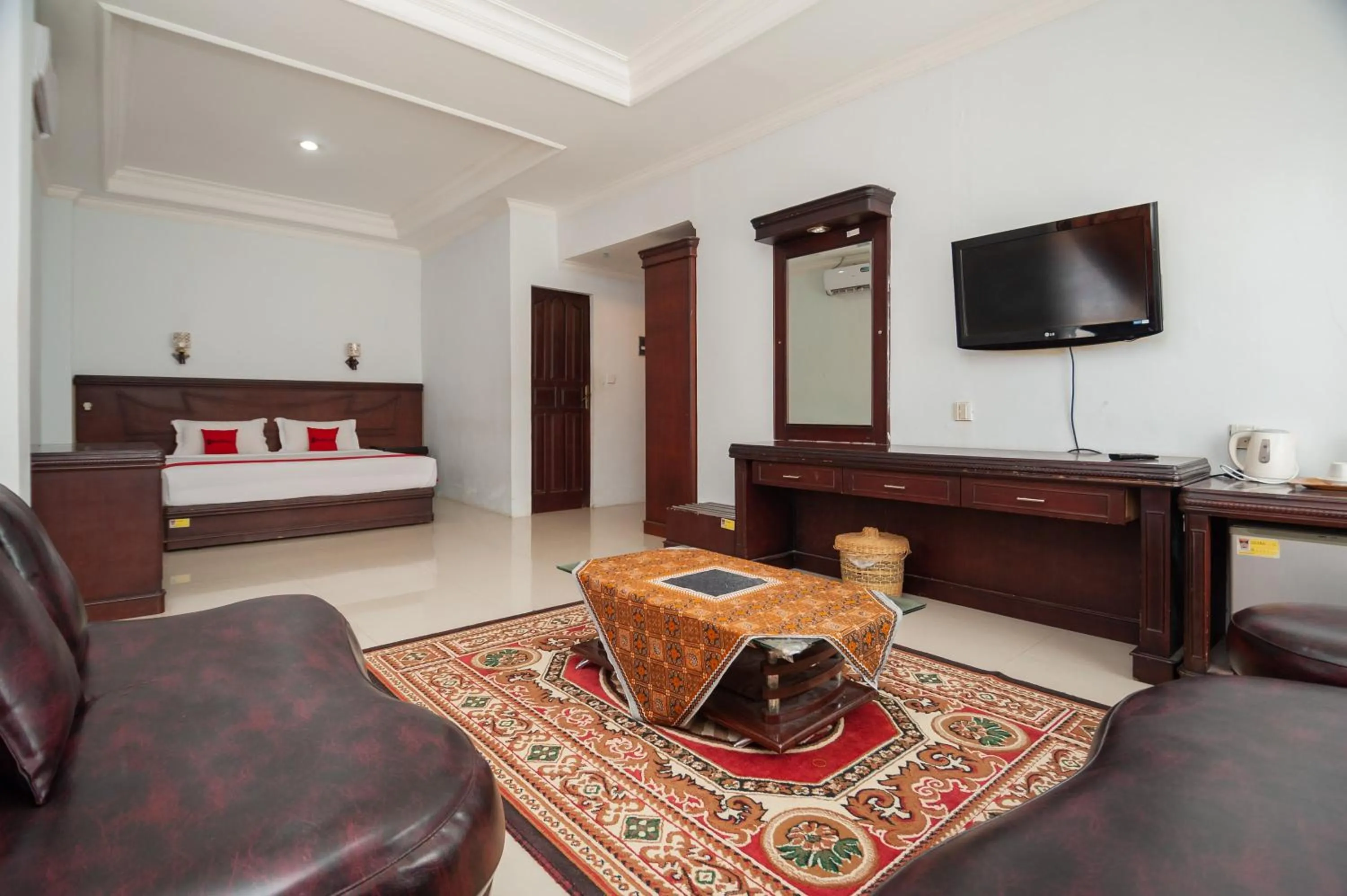 Bedroom, Bed in RedDoorz Syariah near RS Yos Sudarso Padang