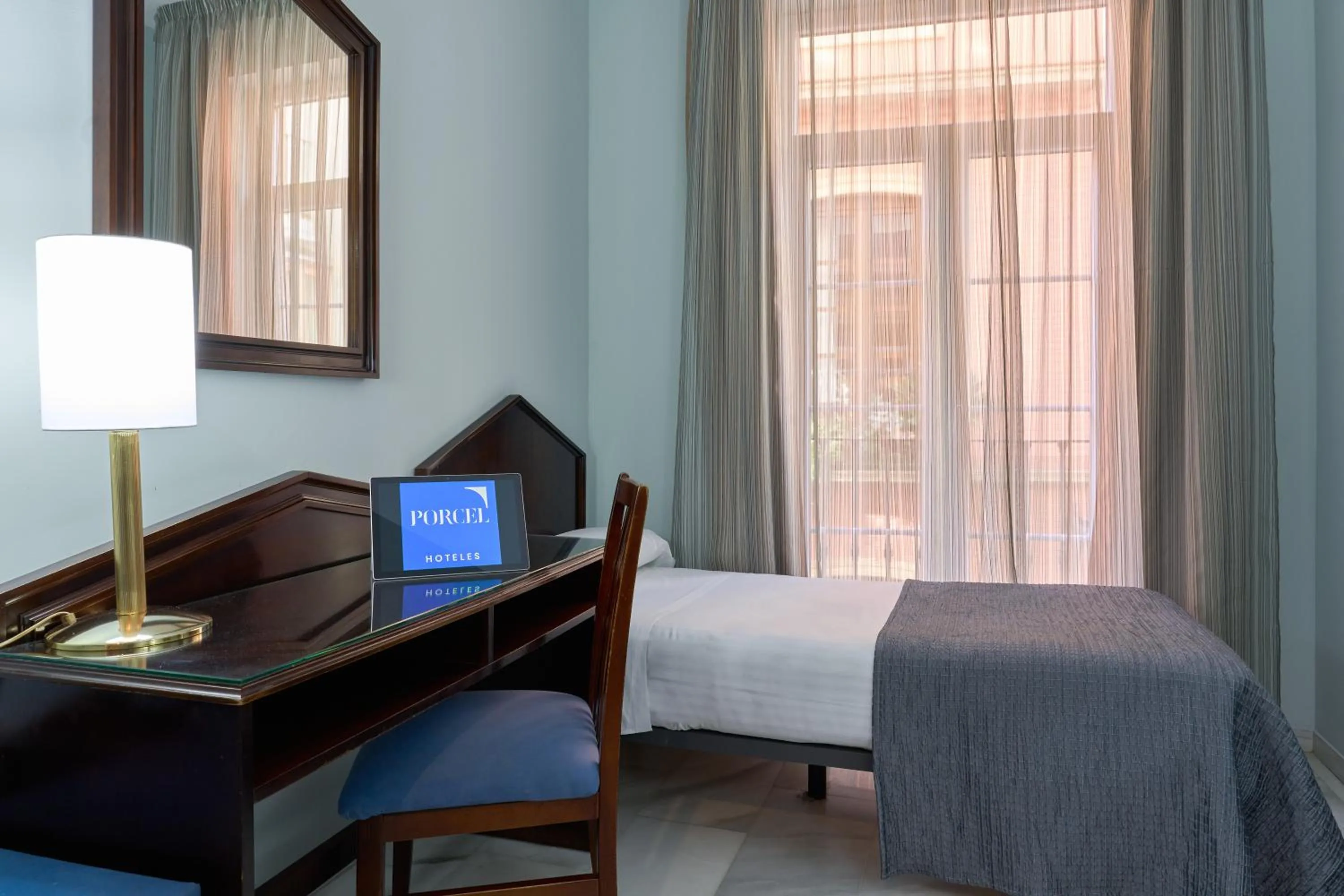 Photo of the whole room, Bed in Porcel Navas