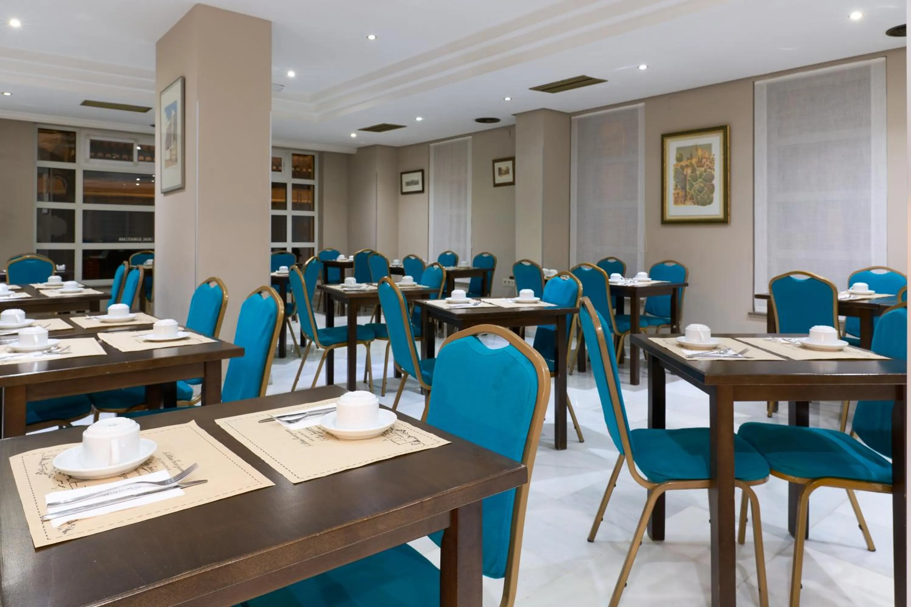 Restaurant/places to eat in Porcel Navas