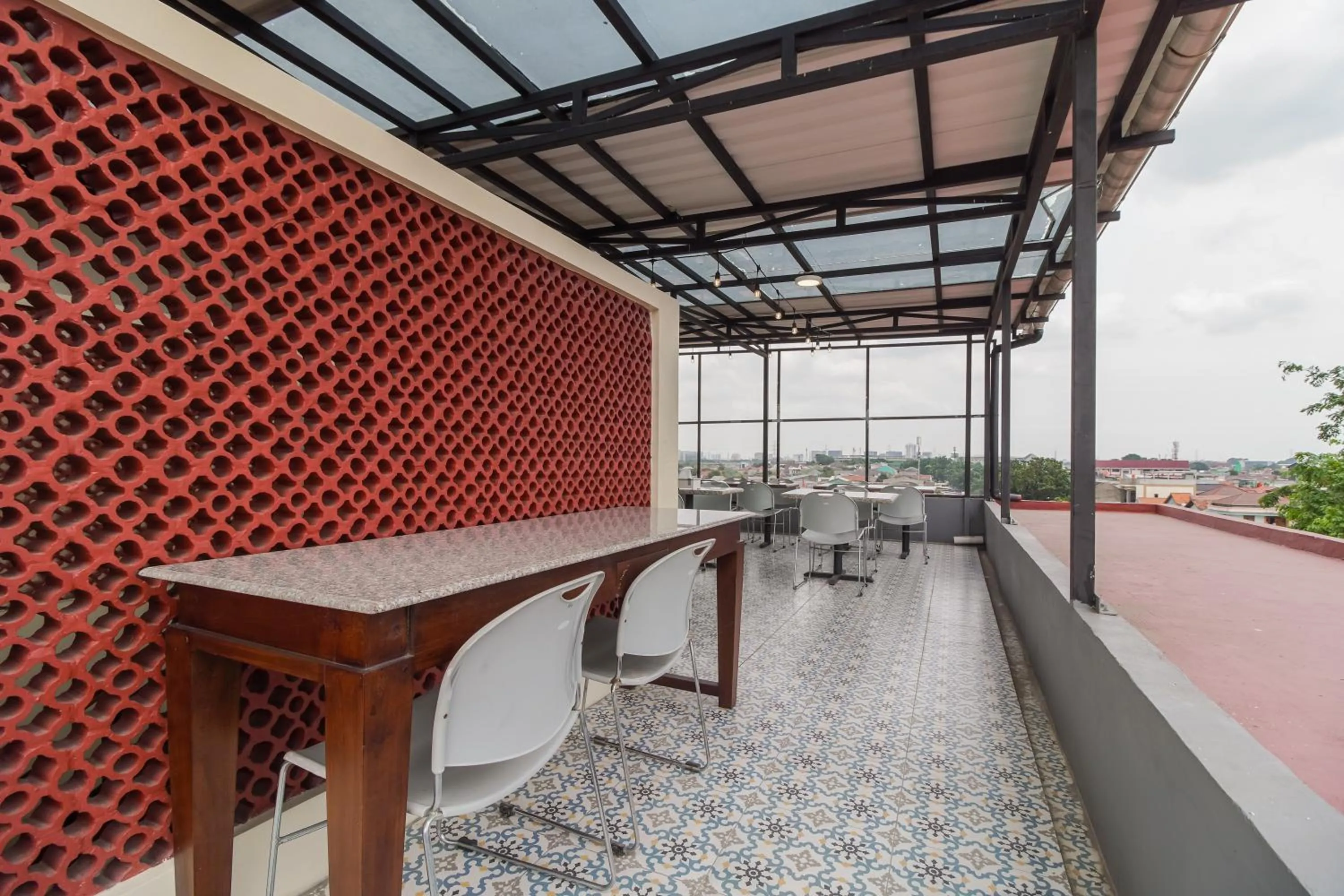 Balcony/Terrace in Urbanview Hotel Cantee Halim Perdanakusuma by RedDoorz