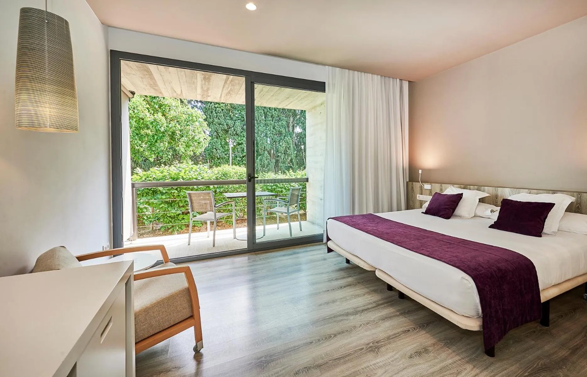 Bed in URH - Hotel Molí del Mig