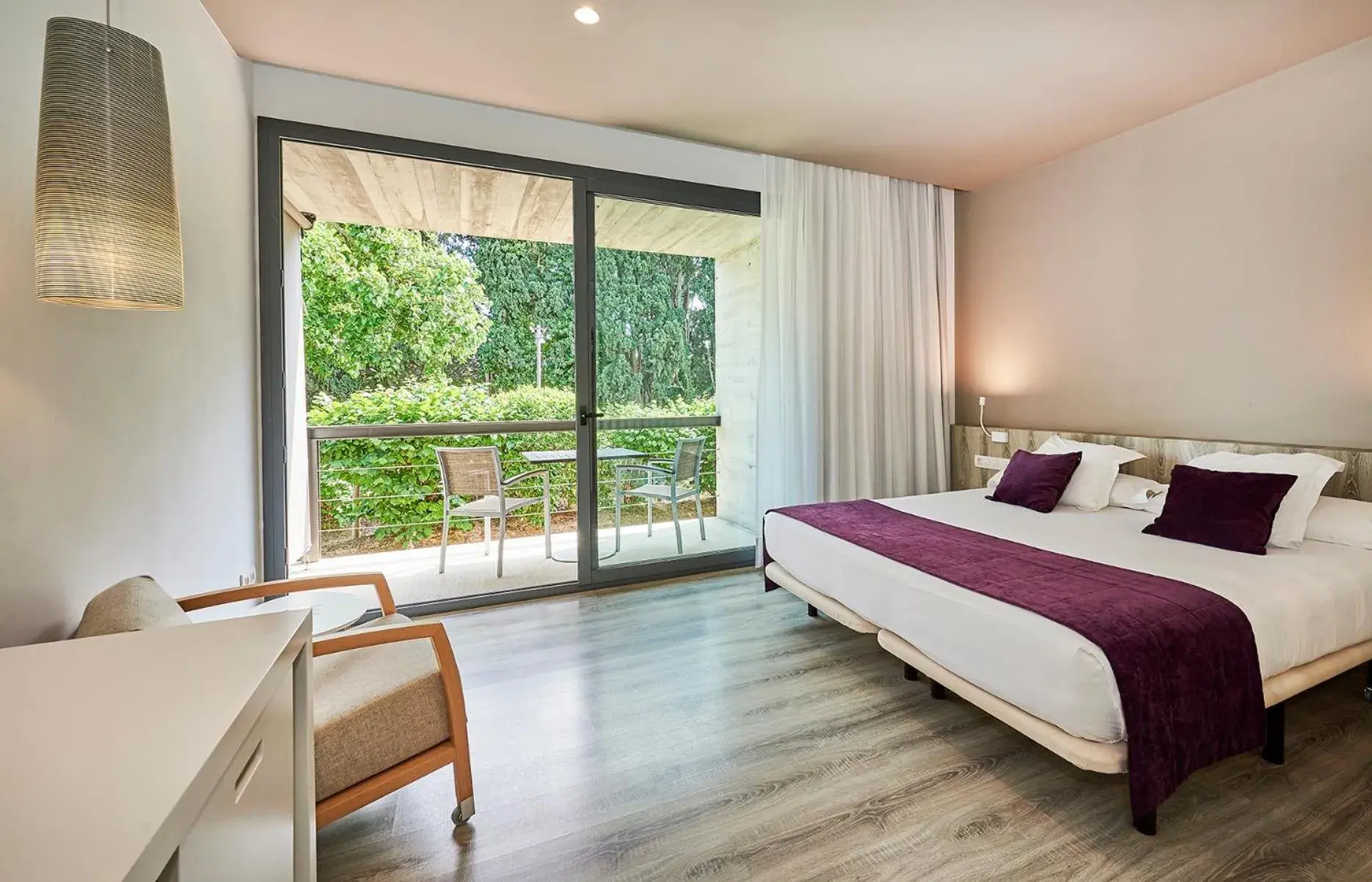 Superior Double Room with Balcony in URH - Hotel Molí del Mig Superior Double Room with Balcony in URH - Hotel Molí del Mig