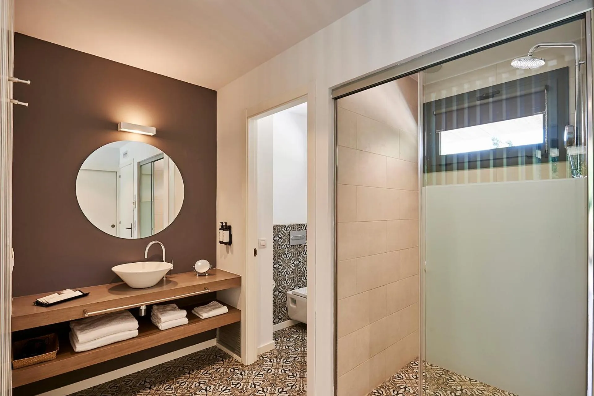 Shower in URH - Hotel Molí del Mig