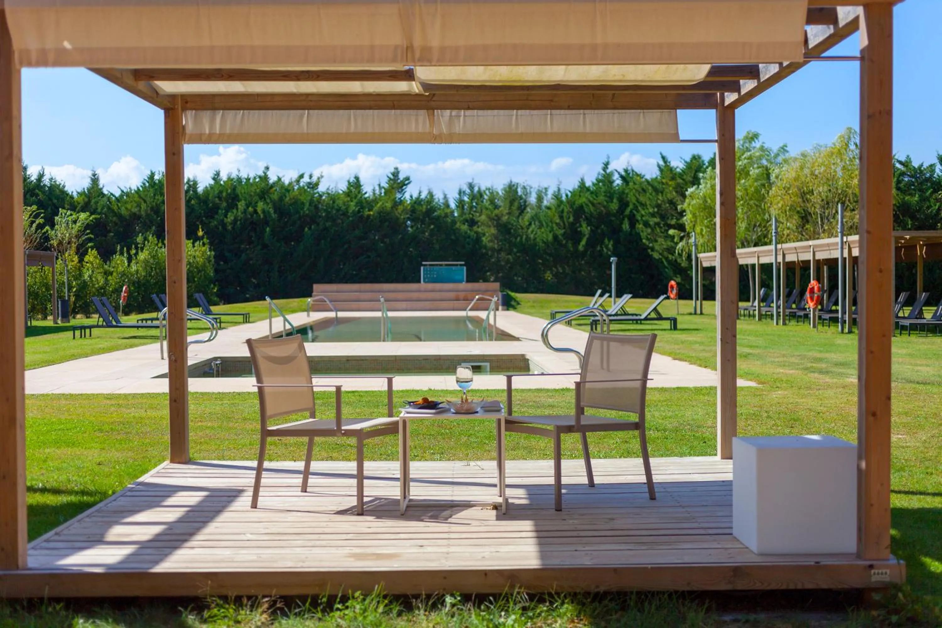 Restaurant/places to eat in URH - Hotel Molí del Mig