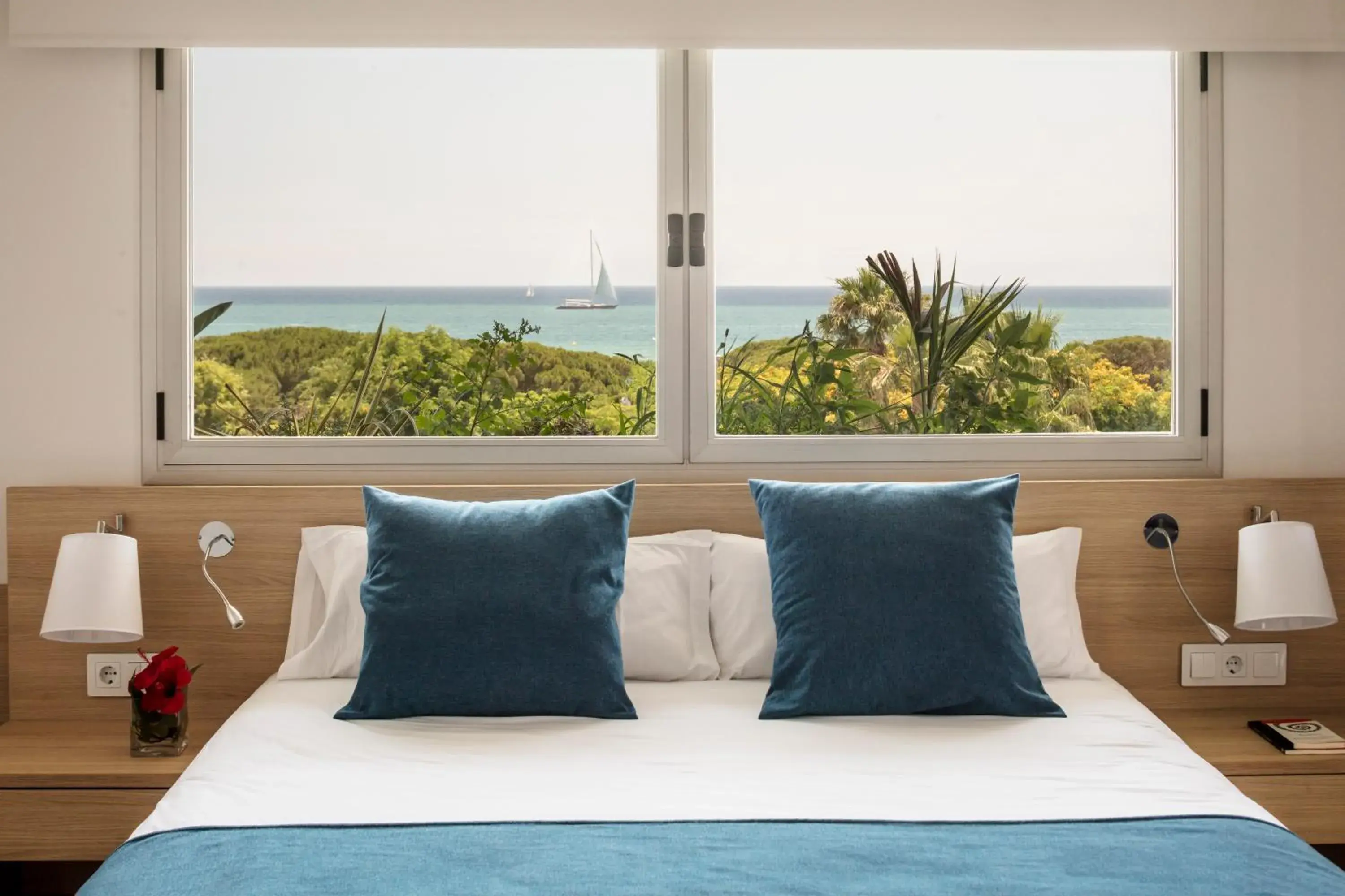 Sea view, Bed in AQUA Hotel Onabrava & Spa 4*Sup Sea view, Bed in AQUA Hotel Onabrava & Spa 4*Sup