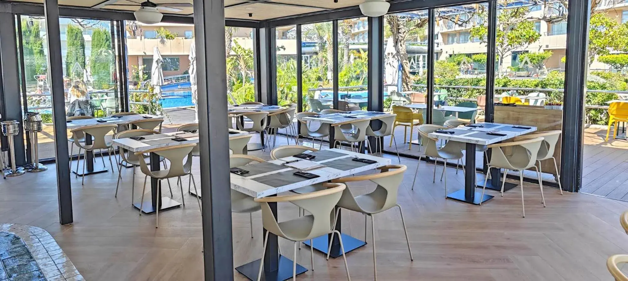 Restaurant/places to eat in AQUA Hotel Onabrava & Spa 4*Sup Restaurant/places to eat in AQUA Hotel Onabrava & Spa 4*Sup