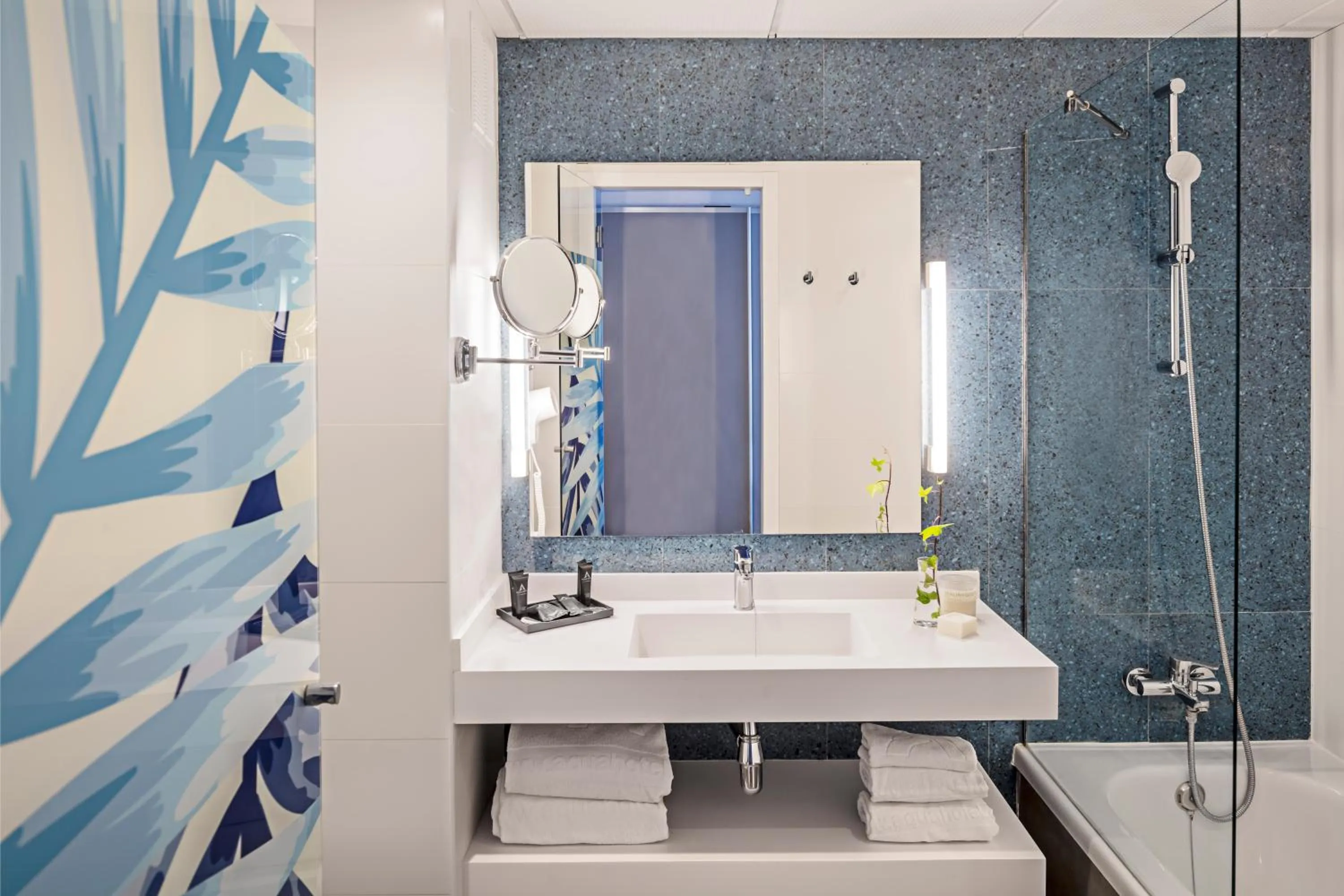 Bathroom in AQUA Hotel Onabrava & Spa 4*Sup