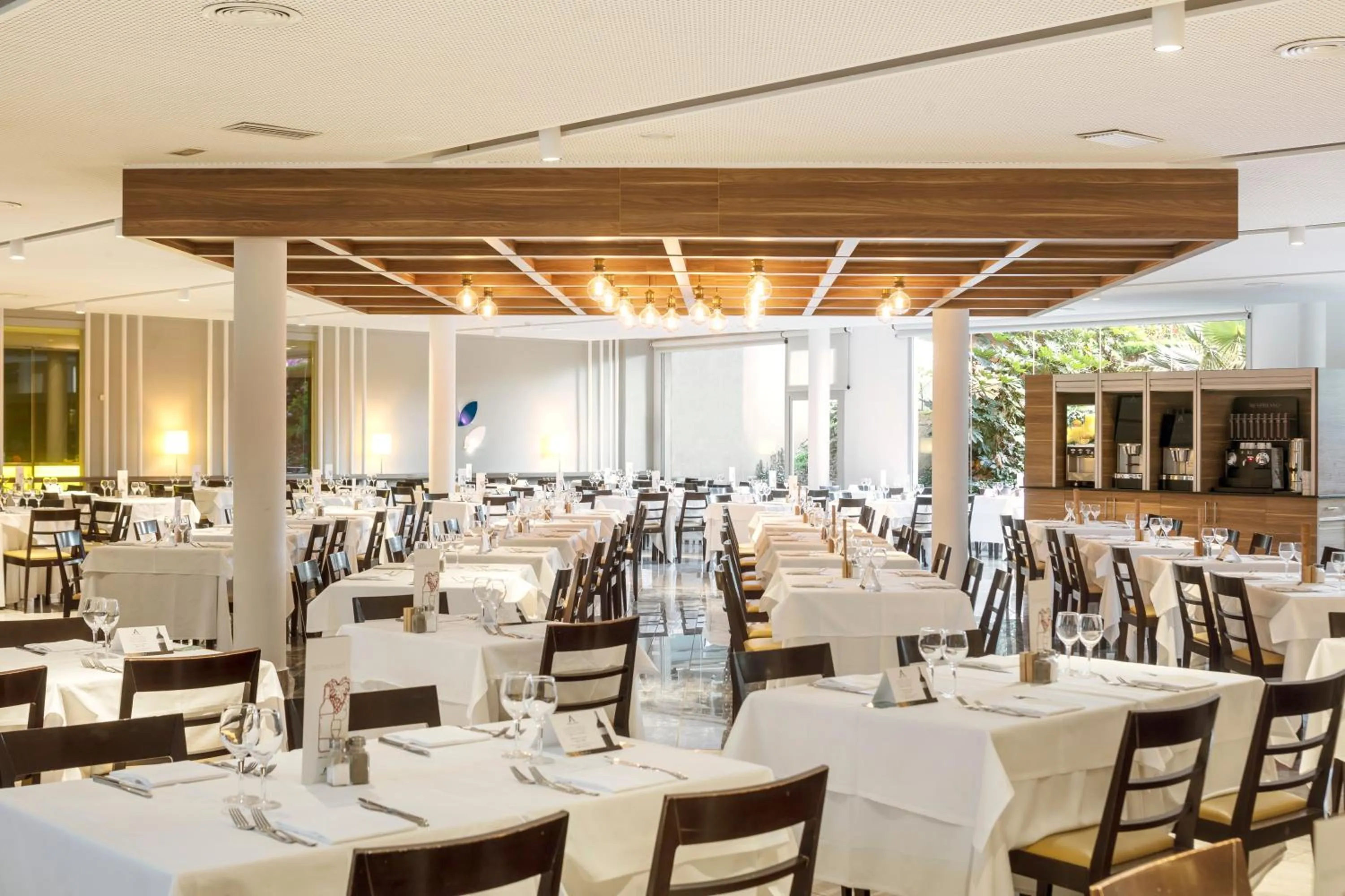 Restaurant/places to eat in AQUA Hotel Onabrava & Spa 4*Sup