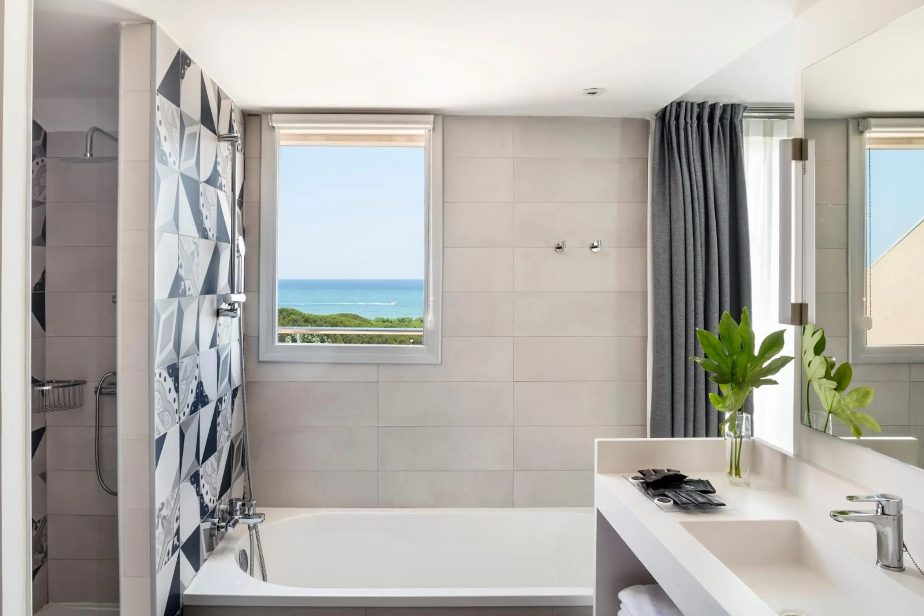 Bathroom in AQUA Hotel Onabrava & Spa 4*Sup Bathroom in AQUA Hotel Onabrava & Spa 4*Sup