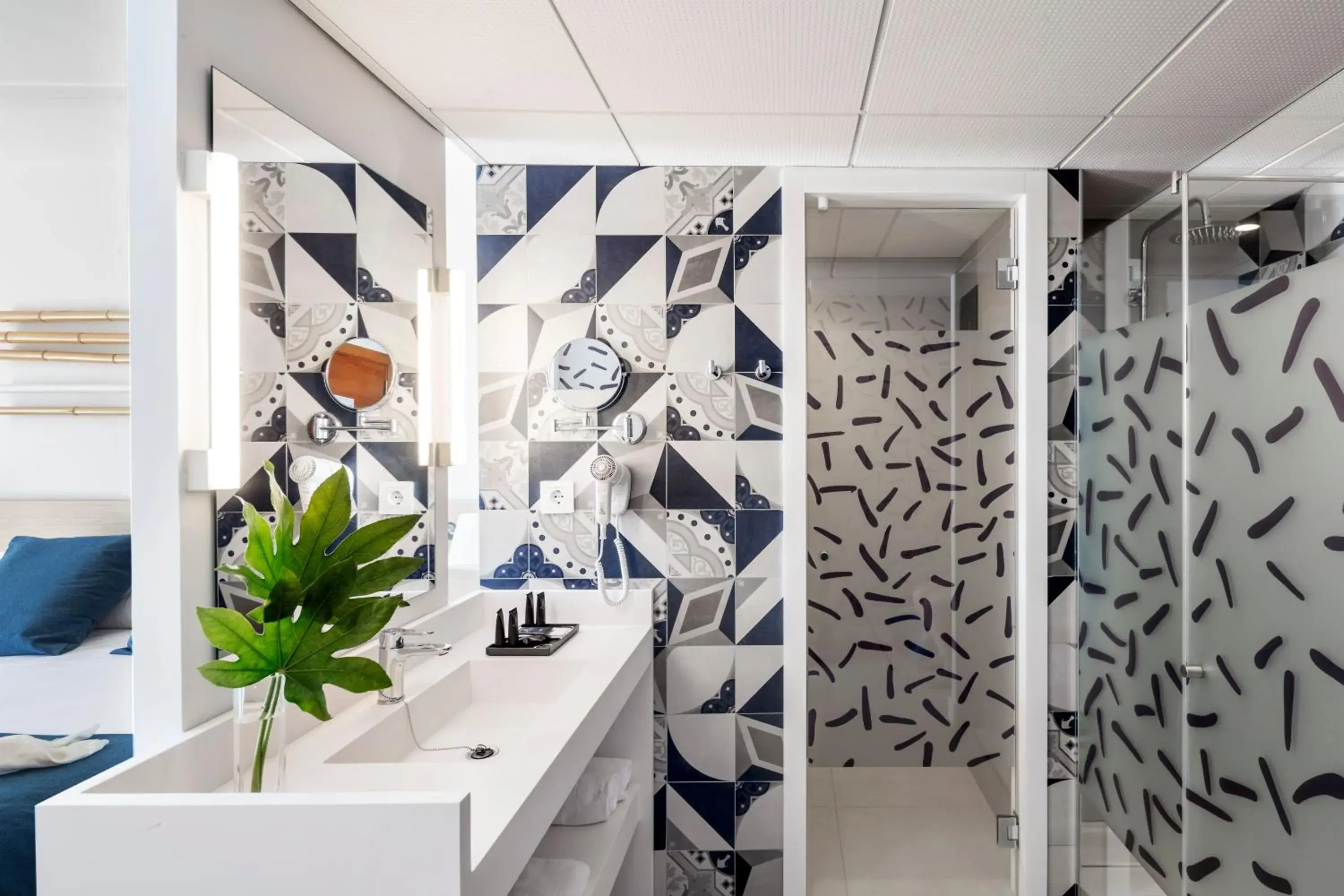 Bathroom in AQUA Hotel Onabrava & Spa 4*Sup Bathroom in AQUA Hotel Onabrava & Spa 4*Sup