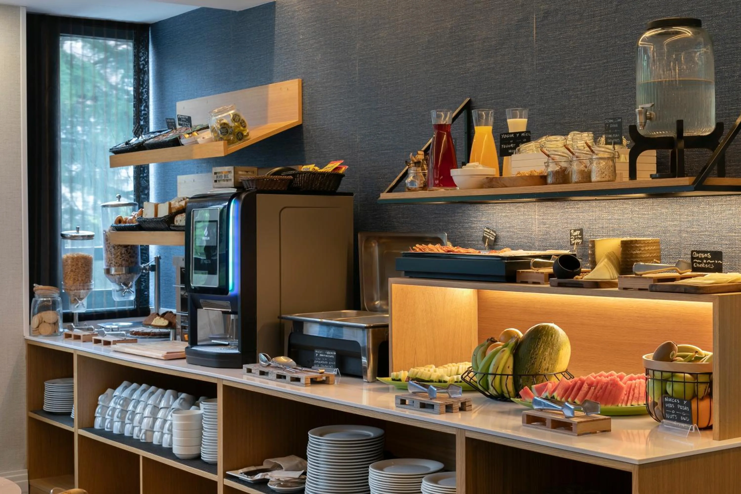 Breakfast in Hotel Universal