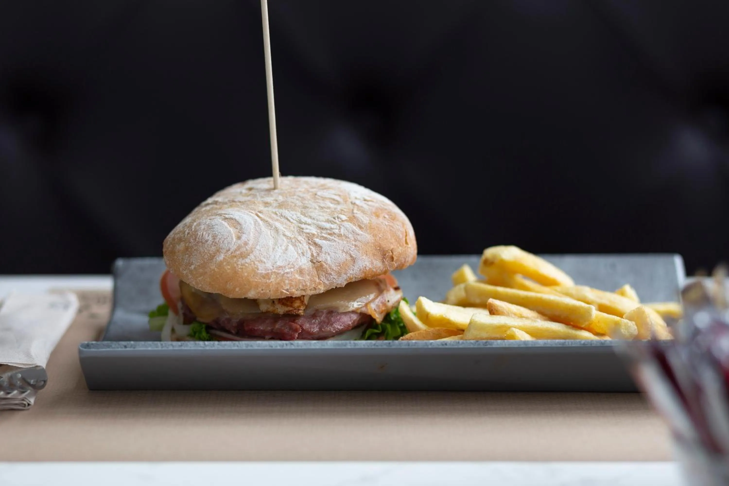 Restaurant/places to eat in Hotel Santiago Apóstol