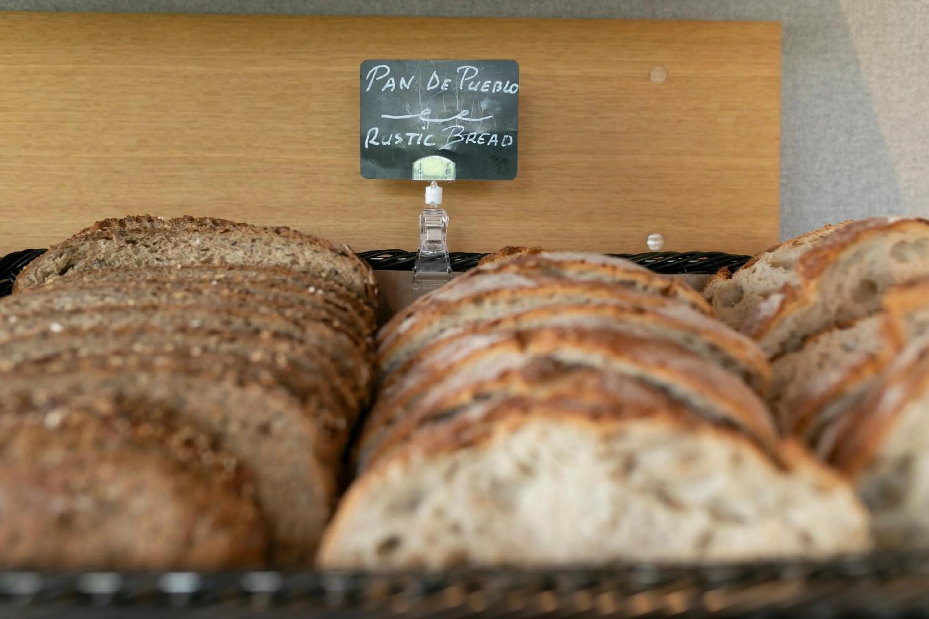 Buffet breakfast in Hotel Santiago Apóstol