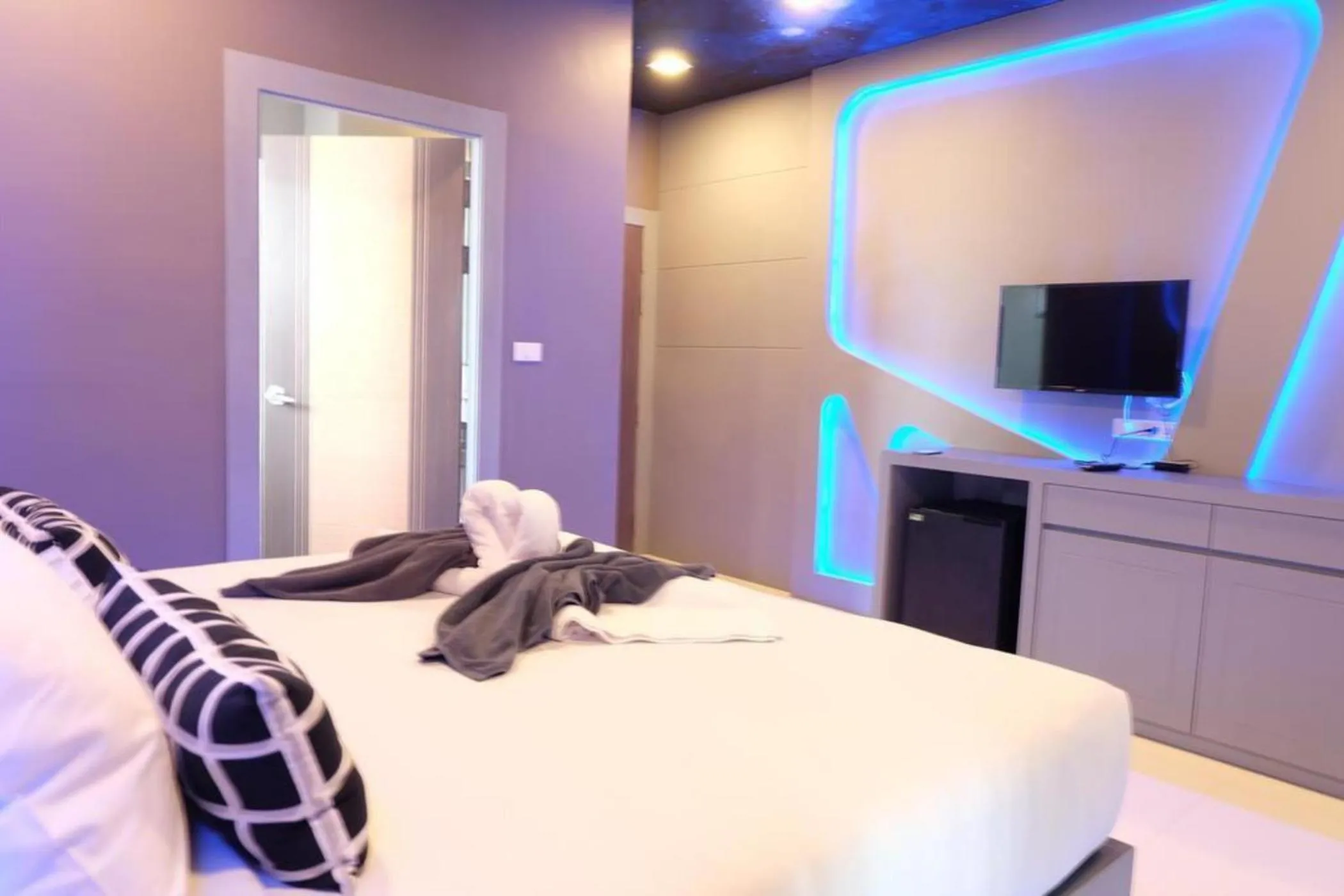 Bed in I AM O'TEL Patong
