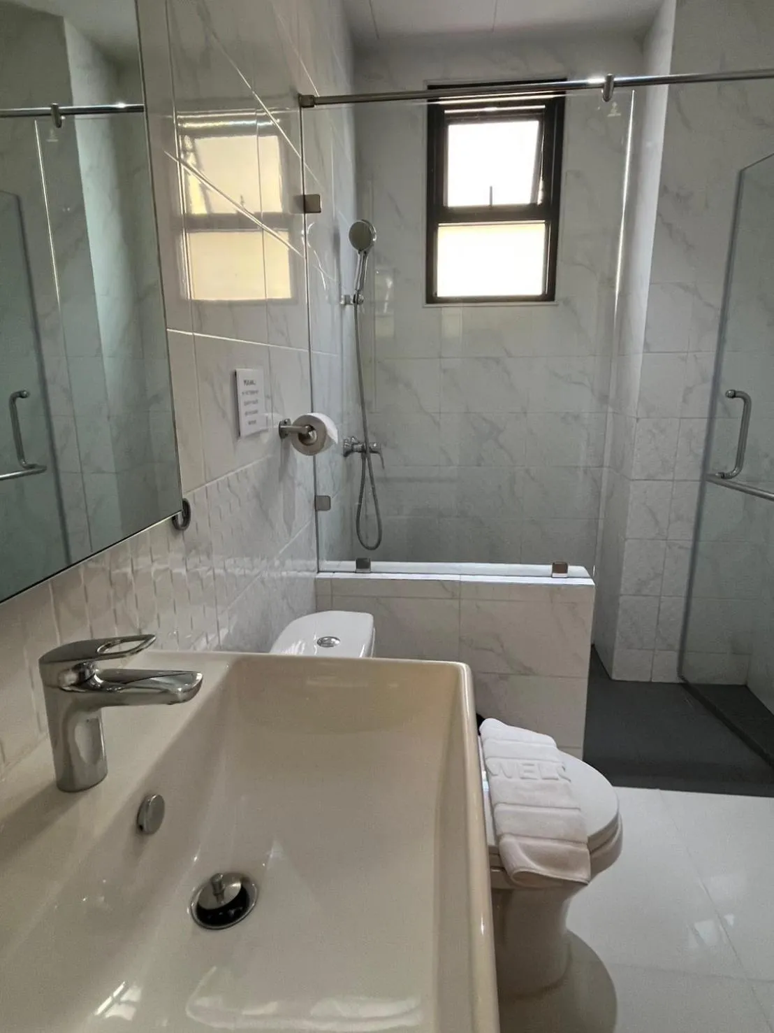 Shower in I AM O'TEL Patong