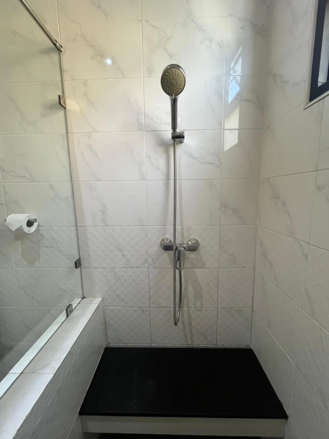 Shower in I AM O'TEL Patong