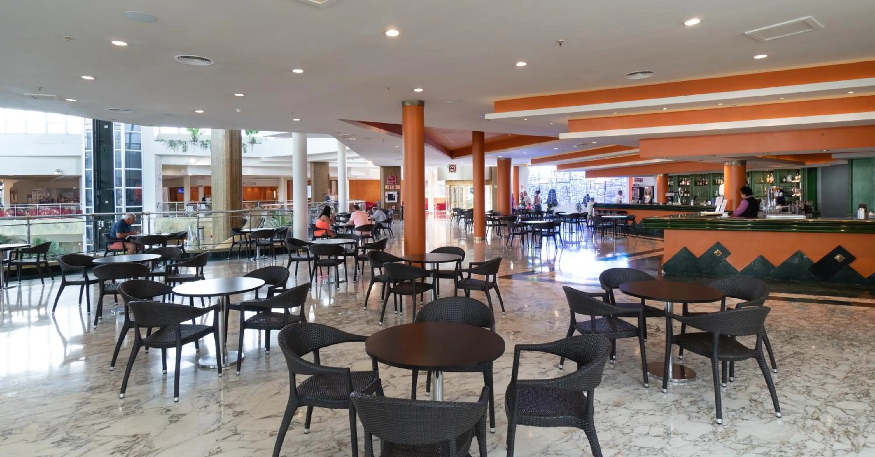 Lounge or bar in Medplaya Hotel Flamingo Oasis