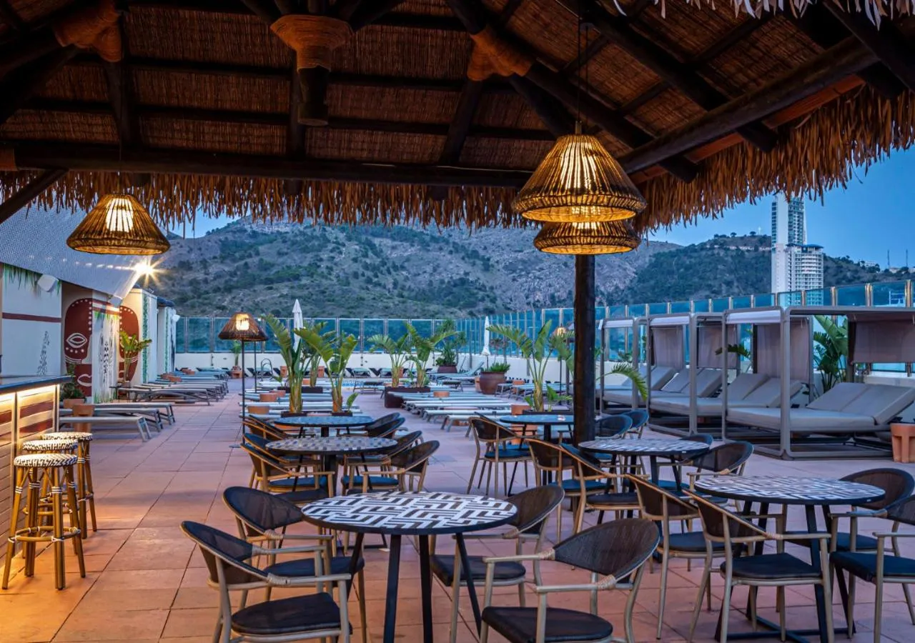 Lounge or bar in Medplaya Hotel Flamingo Oasis