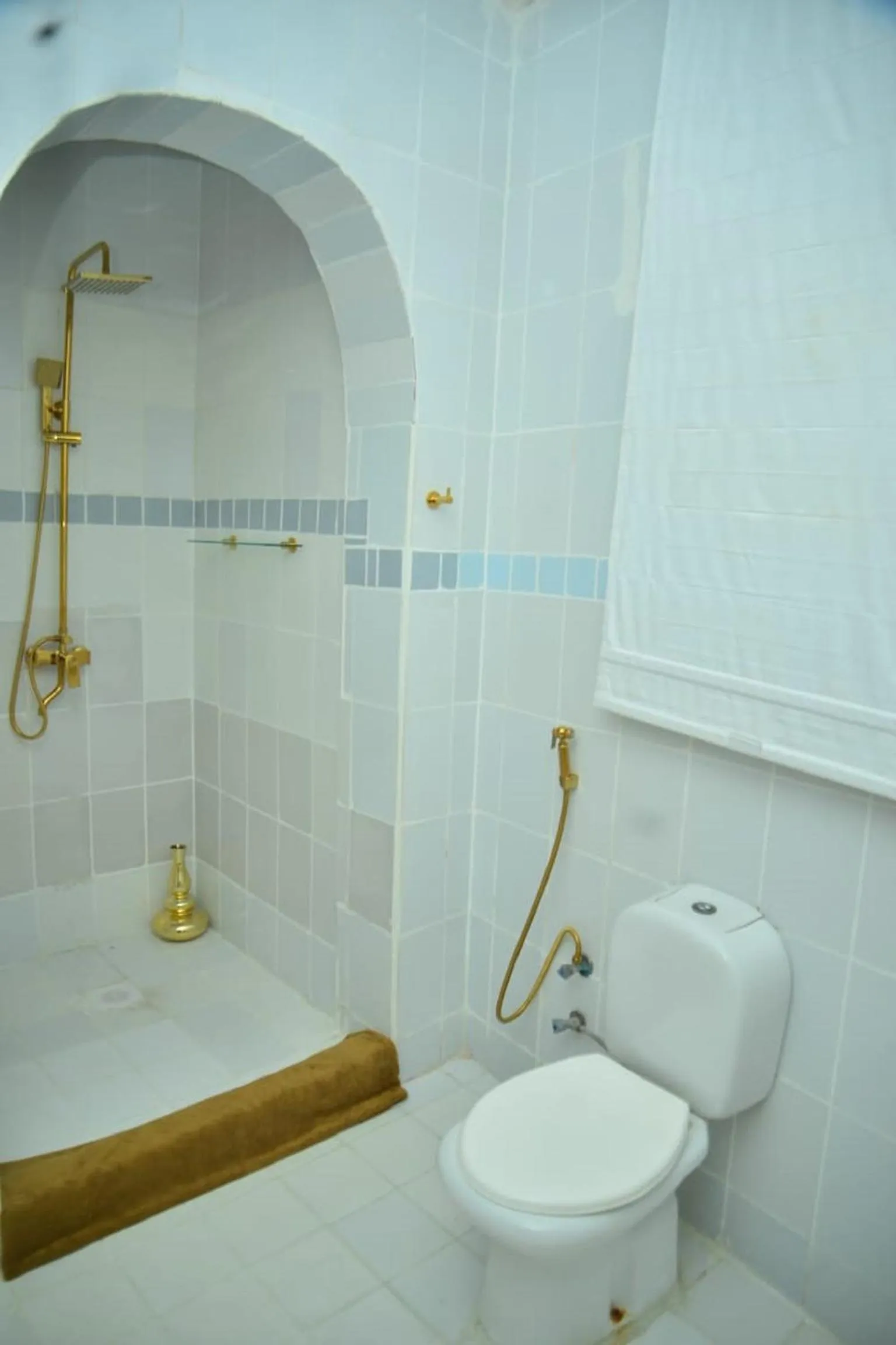 Shower in La Neisha Hotel Zanzibar