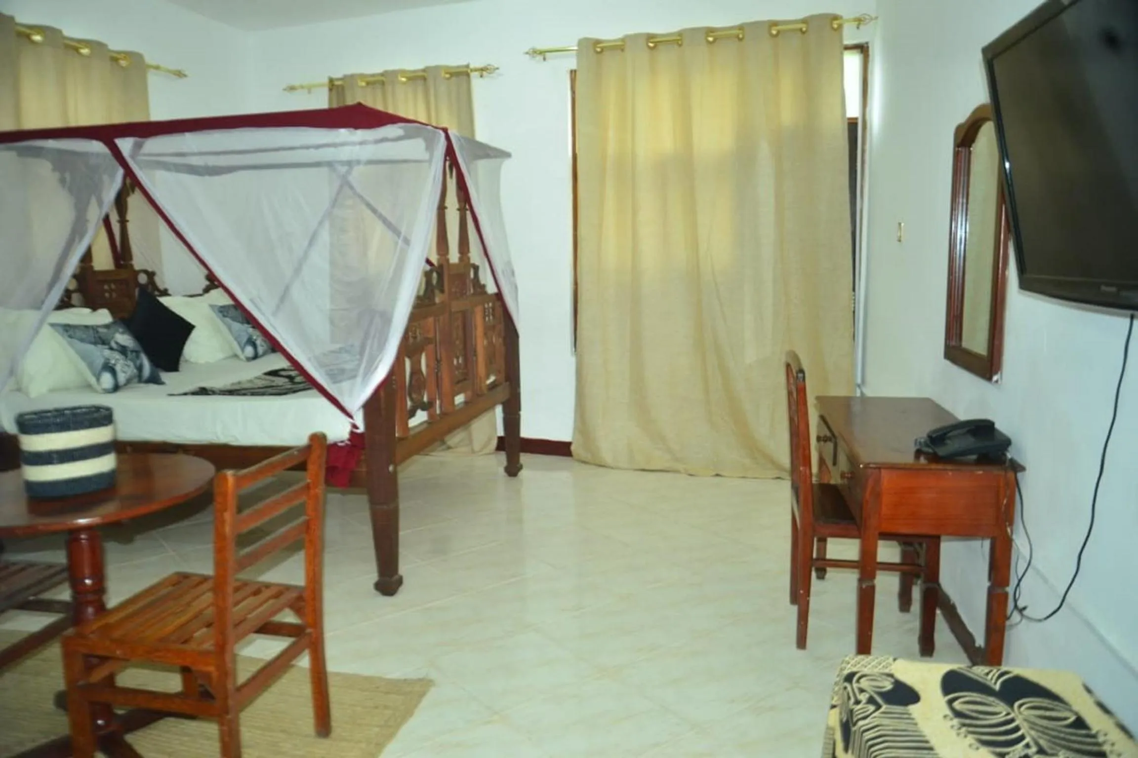 Bed in La Neisha Hotel Zanzibar