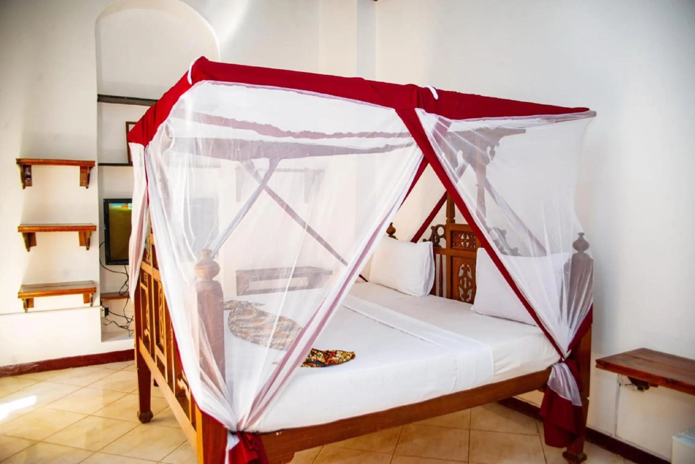 Bed in La Neisha Hotel Zanzibar