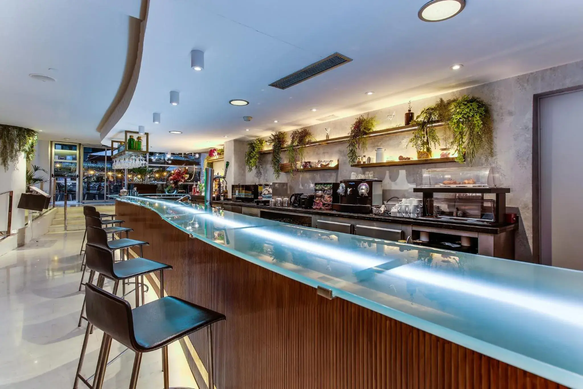 Lounge or bar in Sercotel Caspe Lounge or bar in Sercotel Caspe