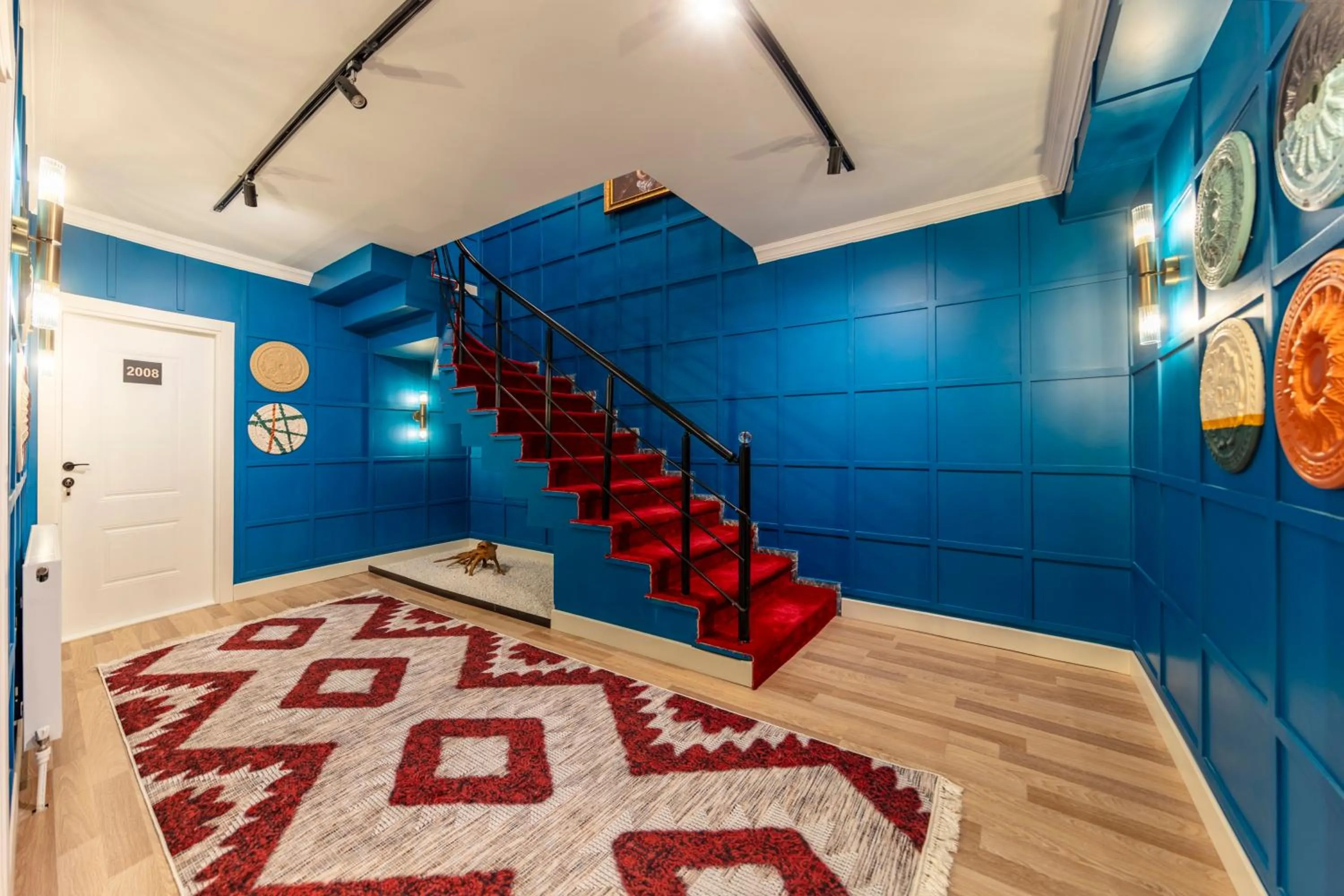 Decorative detail in Hexa Suites Hotel