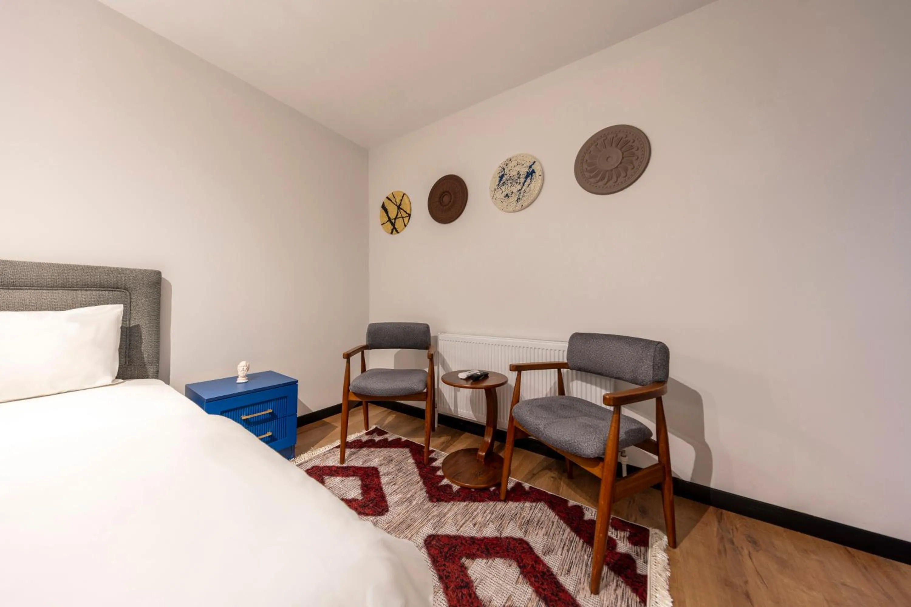 Photo of the whole room, Bed in Hexa Suites Hotel