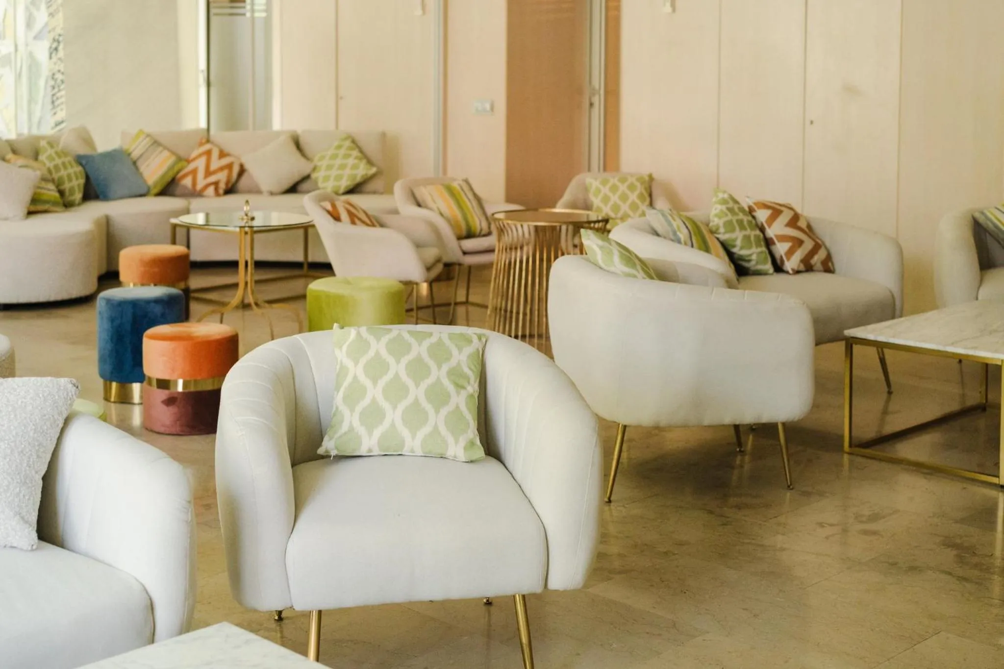 Meeting/conference room in voco Madrid Retiro by IHG