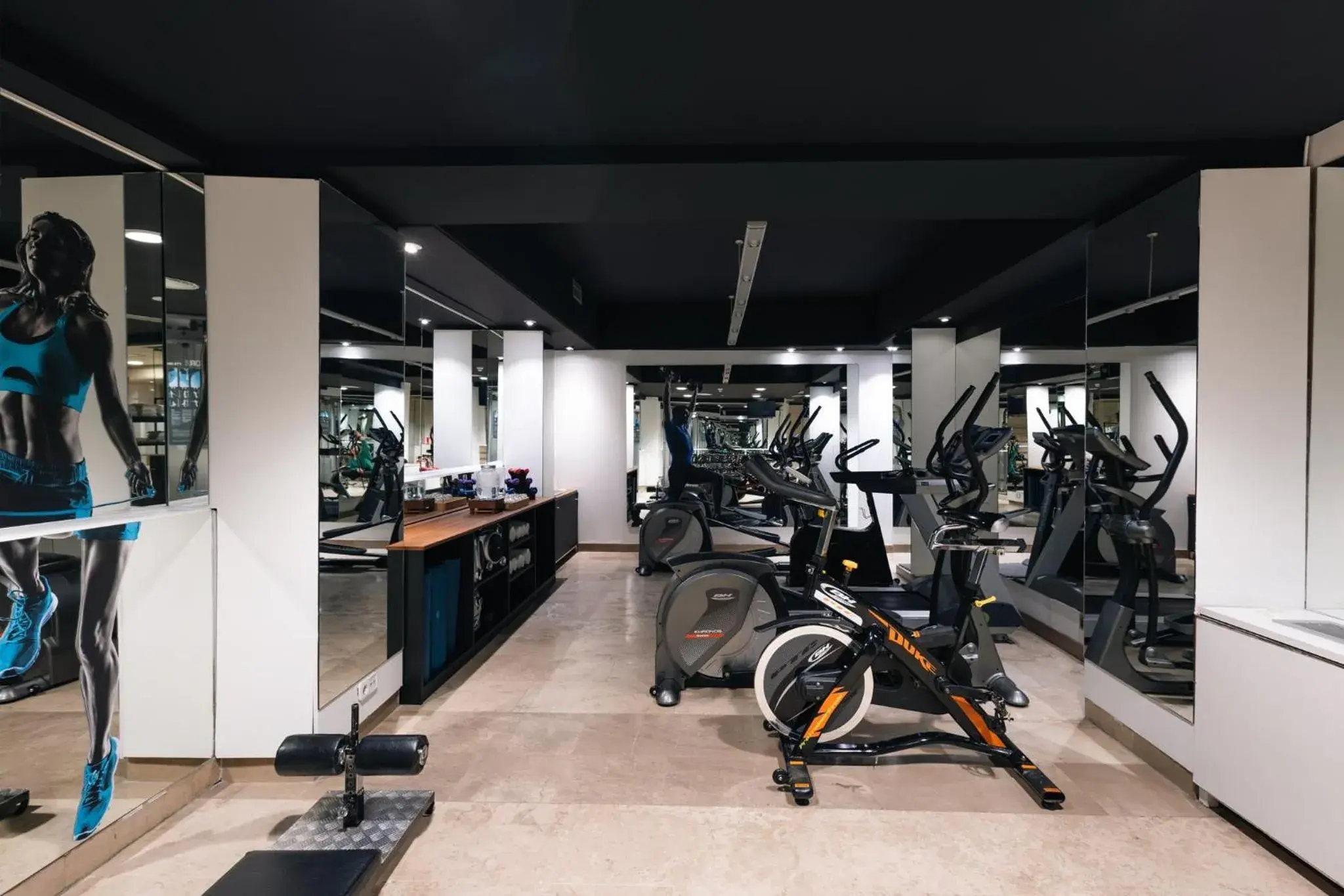 Fitness centre/facilities in voco Madrid Retiro by IHG Fitness centre/facilities in voco Madrid Retiro by IHG