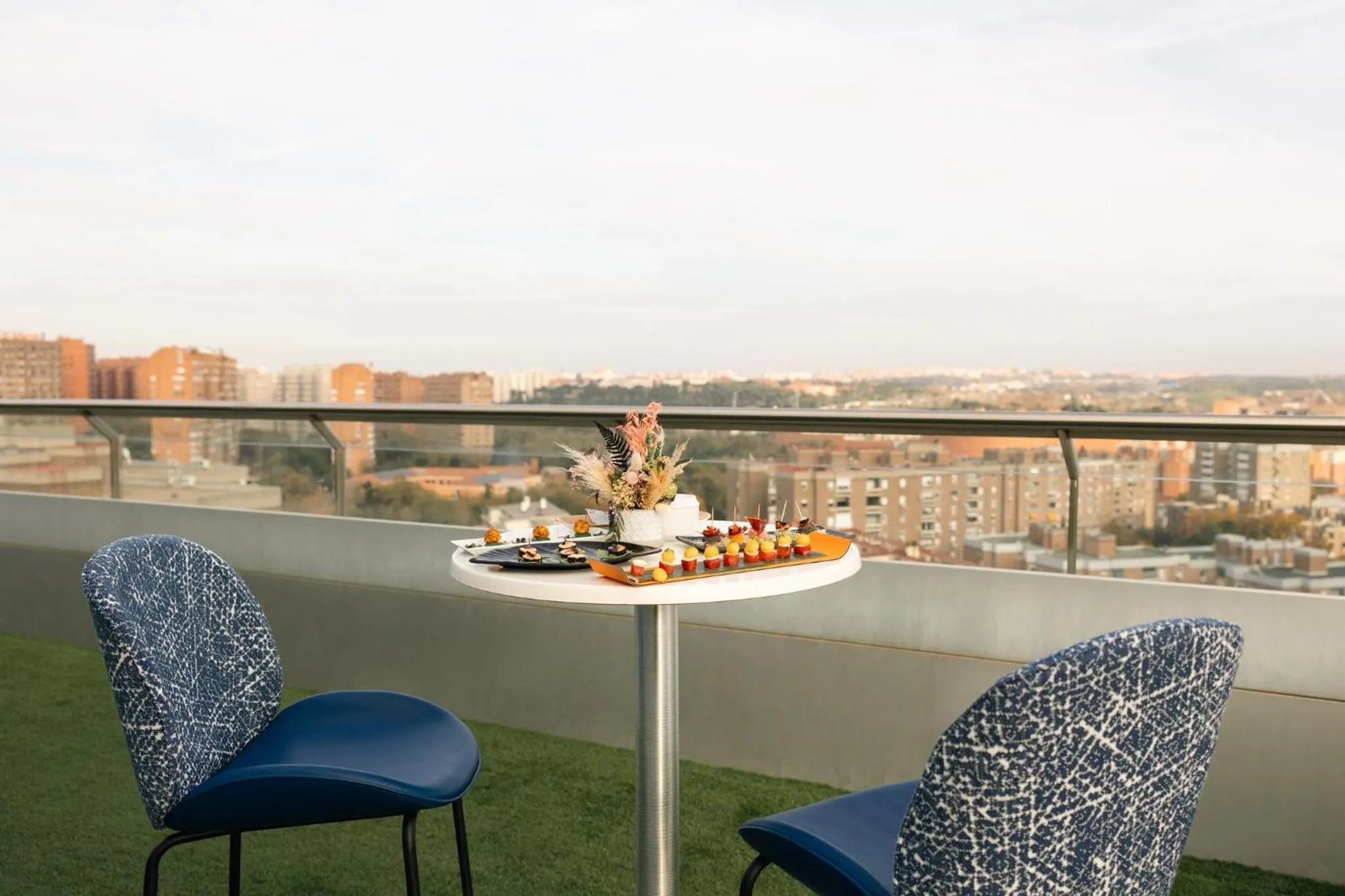 Meeting/conference room in voco Madrid Retiro by IHG