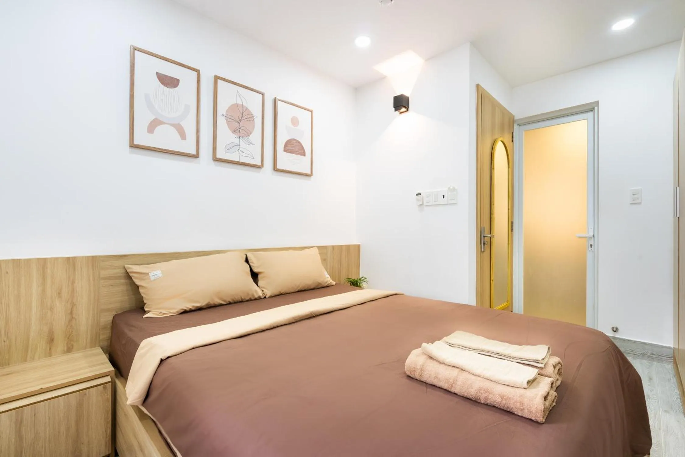 Bed in Ekomo Home 102 - Central Saigon