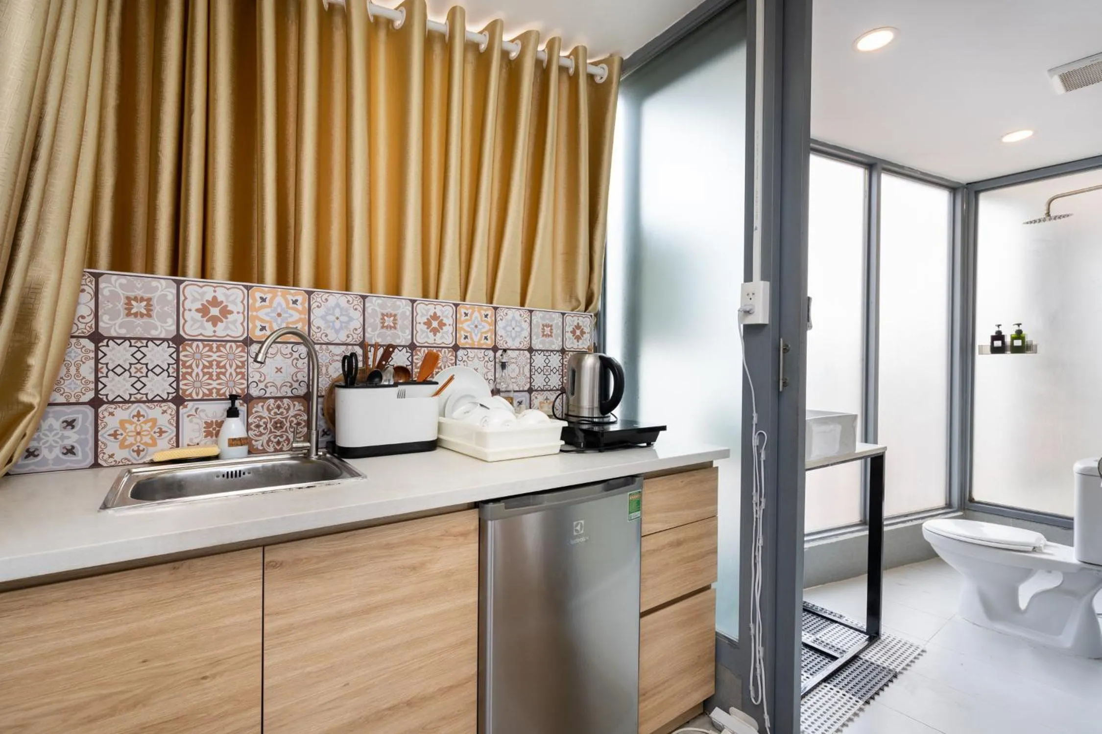 Kitchen or kitchenette in Ekomo Home 102 - Central Saigon