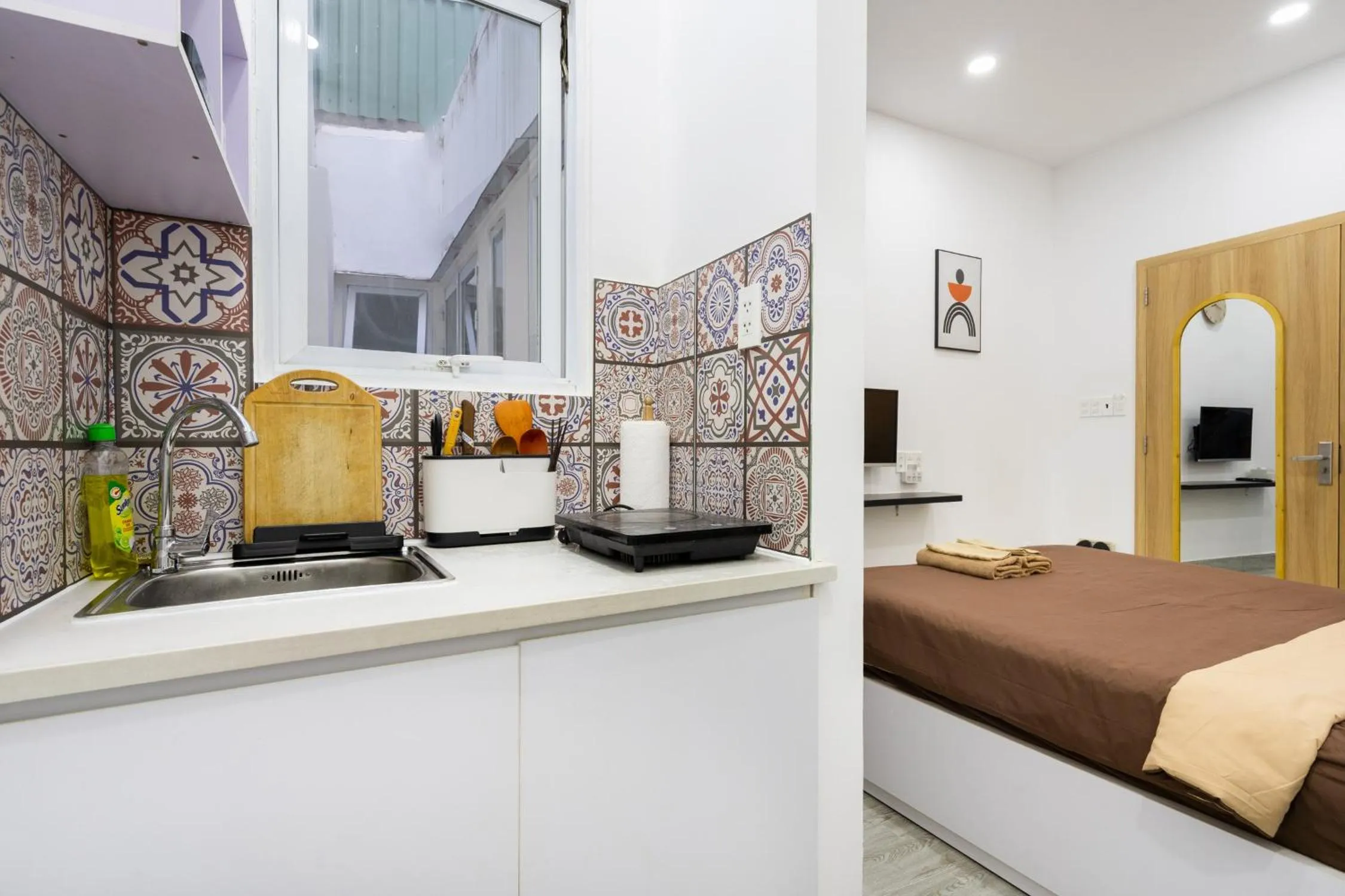 Kitchen or kitchenette, Bed in Ekomo Home 102 - Central Saigon