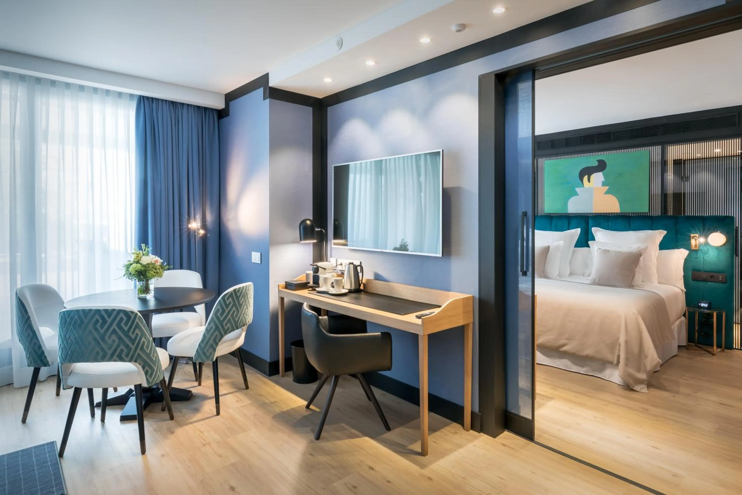 Living room, Bed in Barceló Imagine