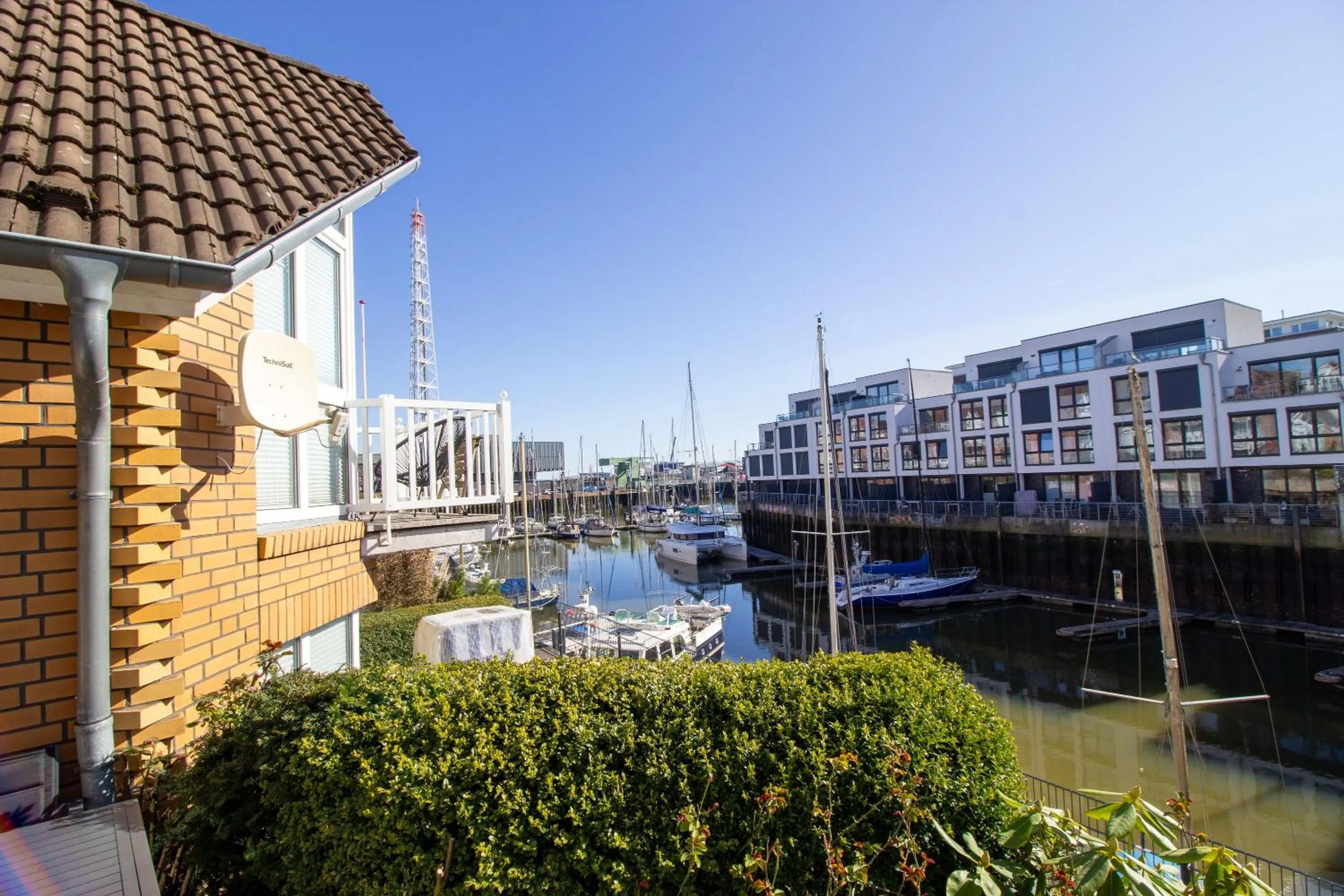 Marina 46