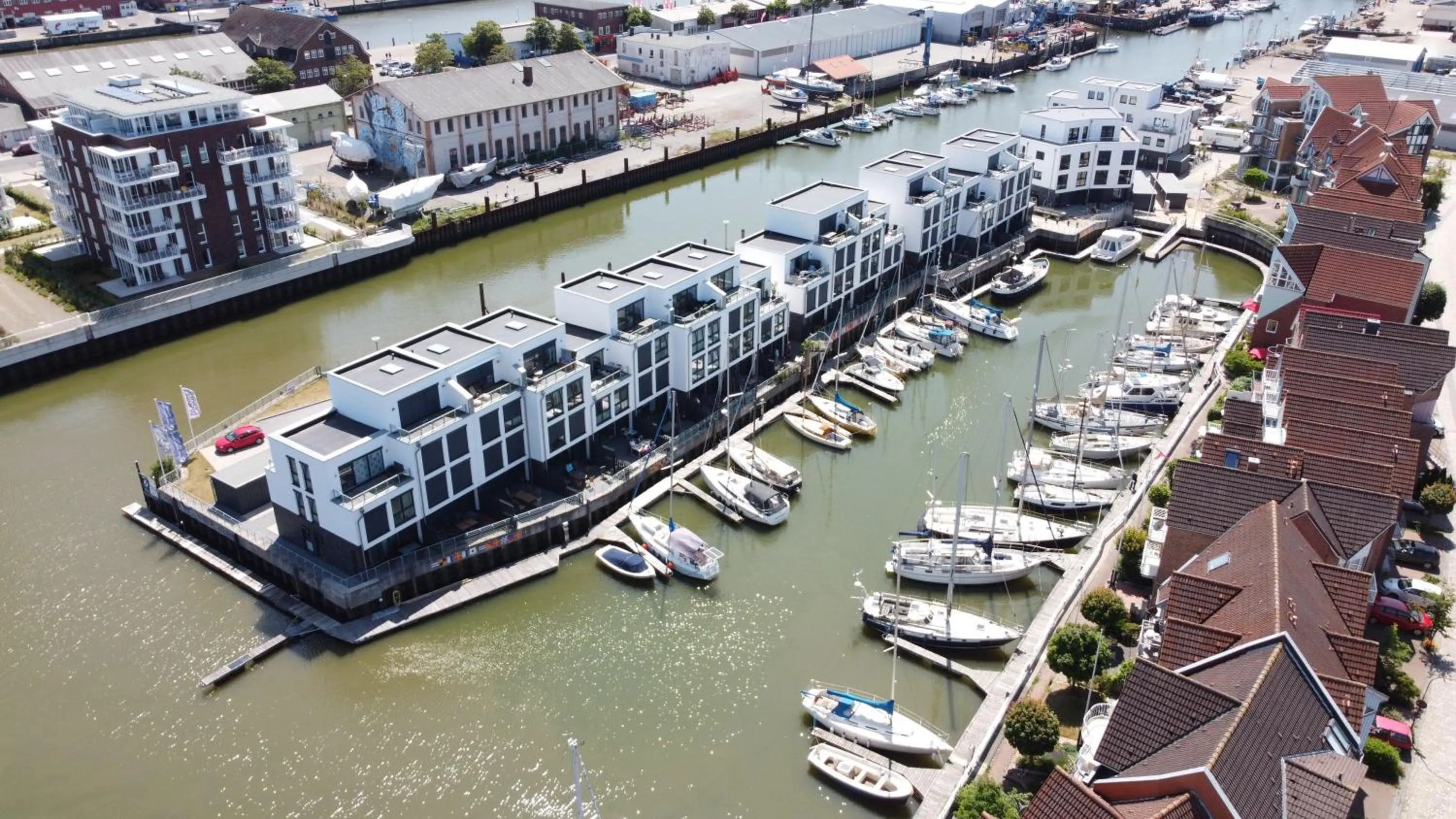 Marina 46