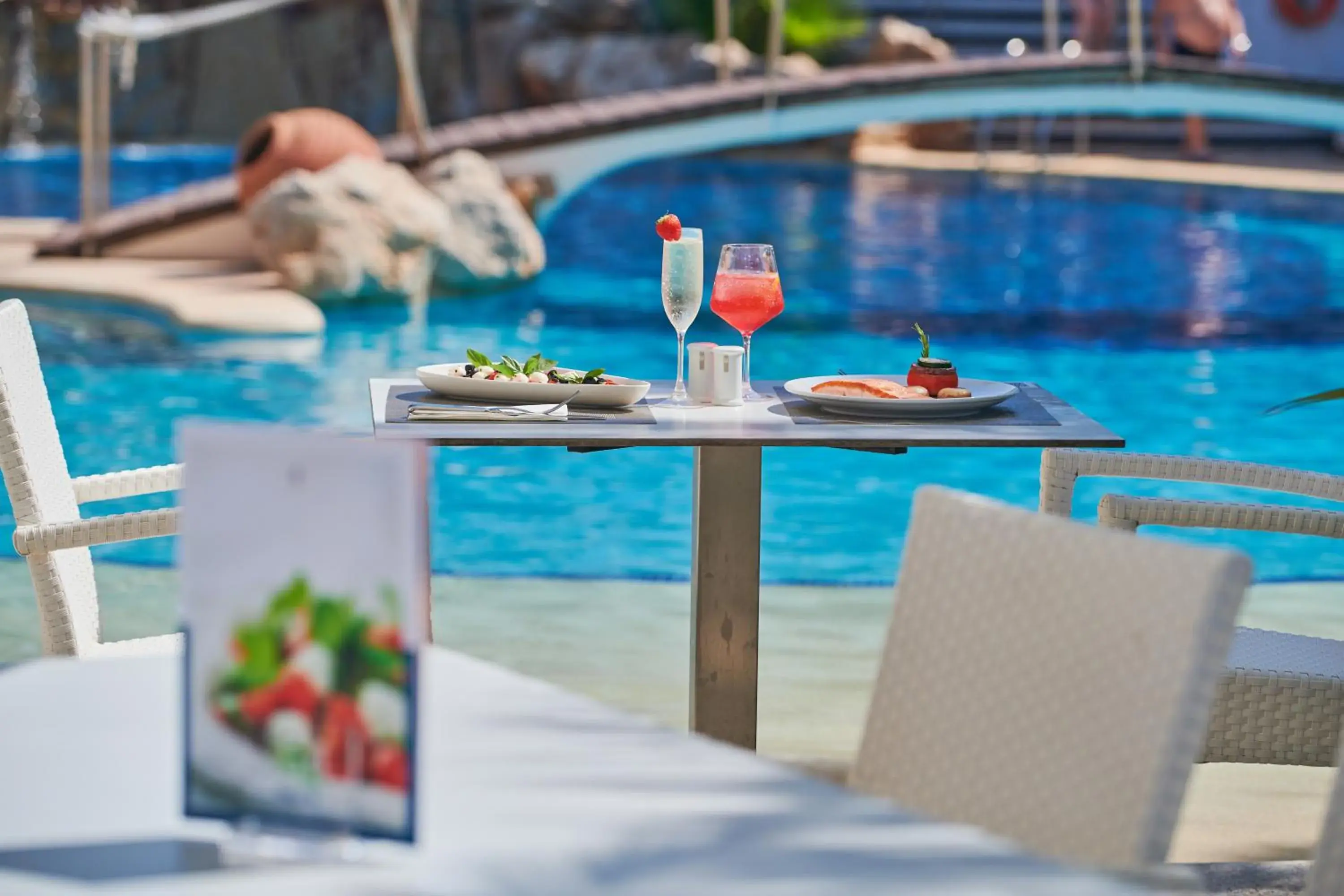 Lounge or bar in Hipotels Eurotel Punta Rotja Spa-Golf Lounge or bar in Hipotels Eurotel Punta Rotja Spa-Golf