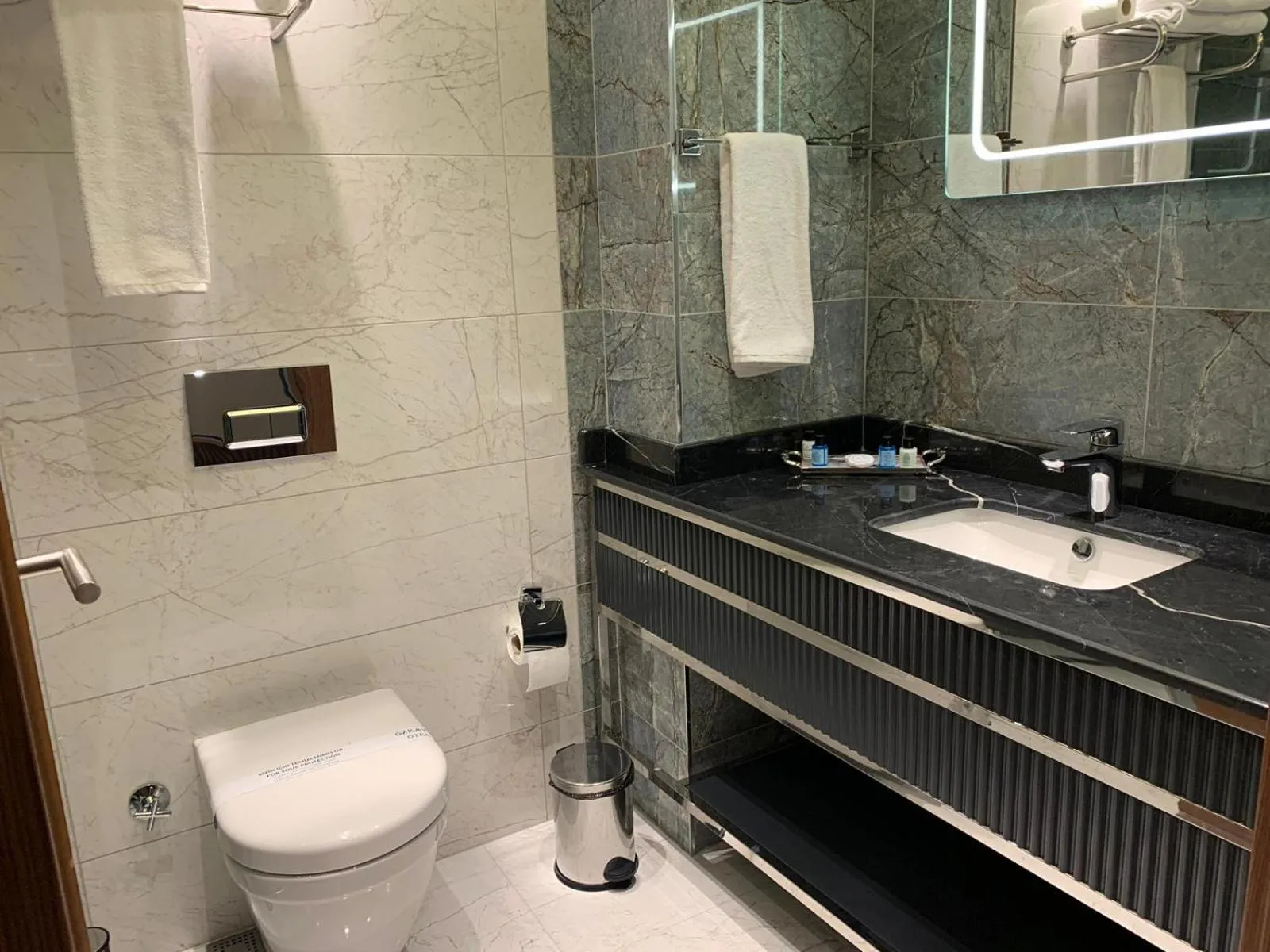 Shower in Özkaya hotel