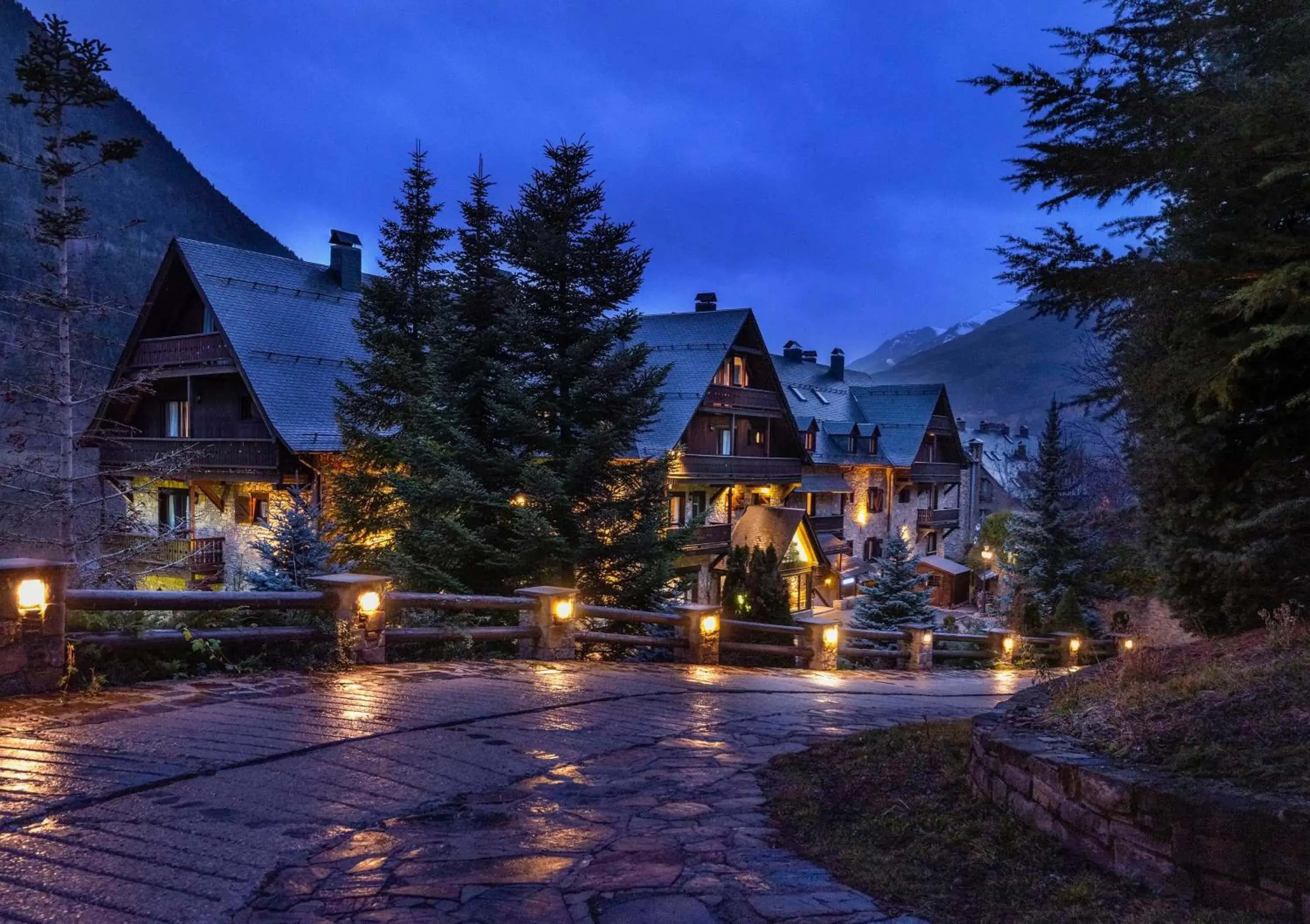 Property building in Meliá de Tredós Property building in Meliá de Tredós