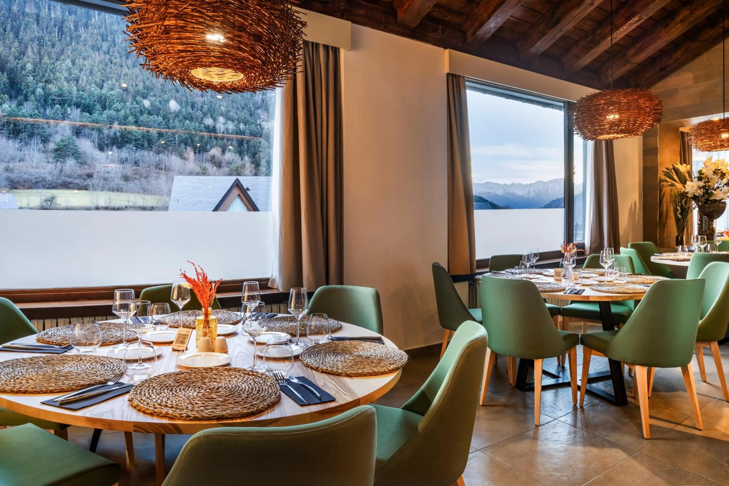 Restaurant/places to eat in Meliá de Tredós