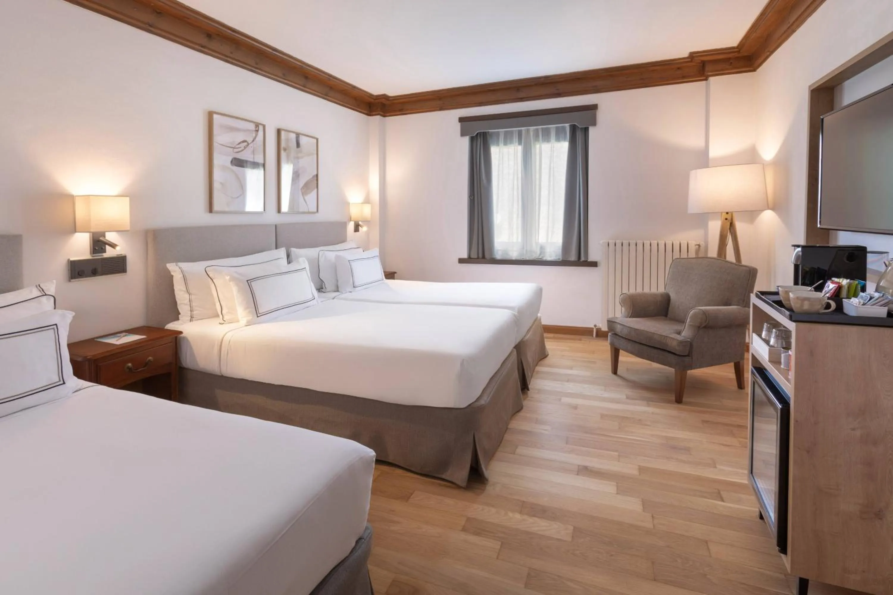 Property building, Bed in Meliá de Tredós