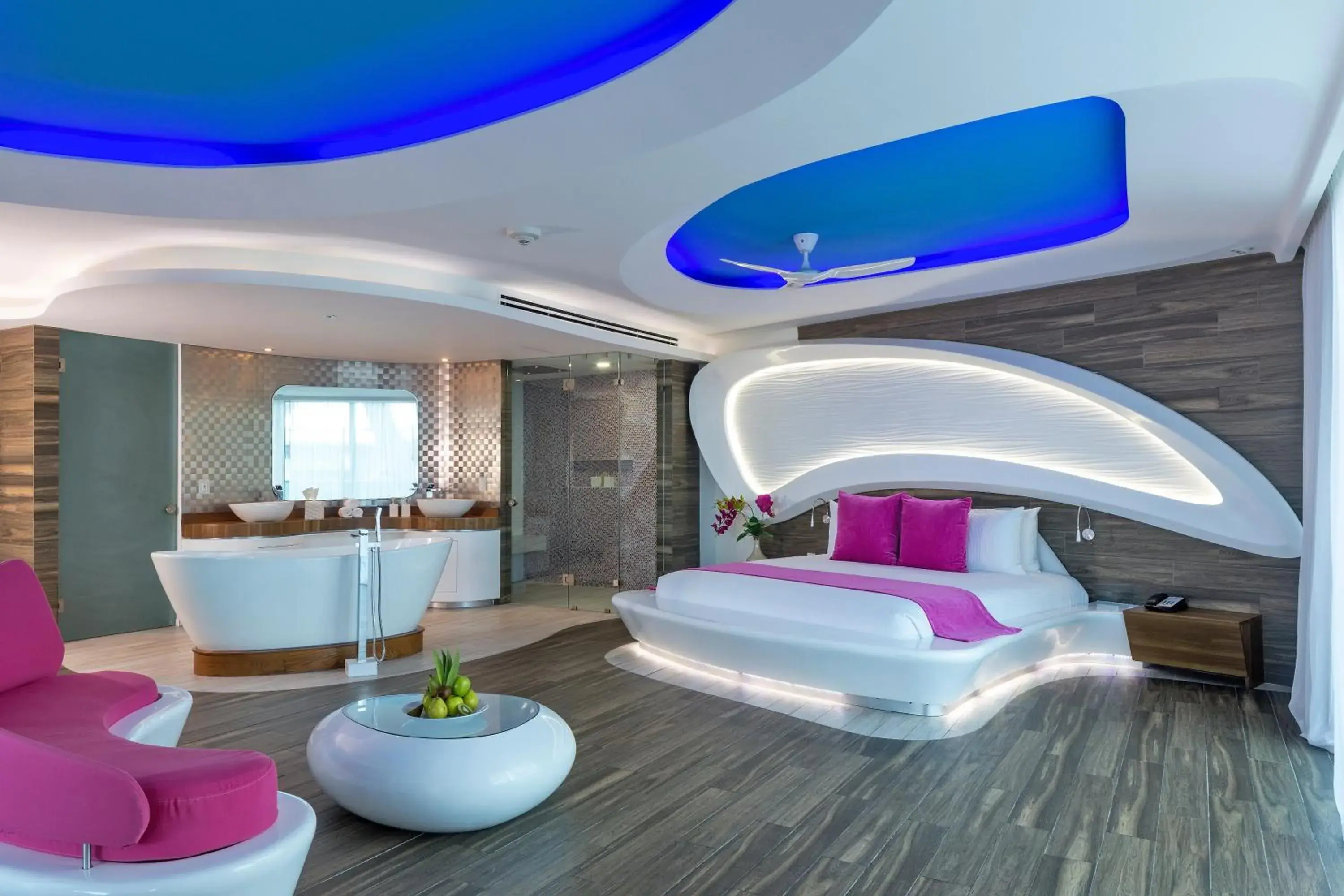 Bed in The Carmen Hotel - Ocean Front Bed in The Carmen Hotel - Ocean Front