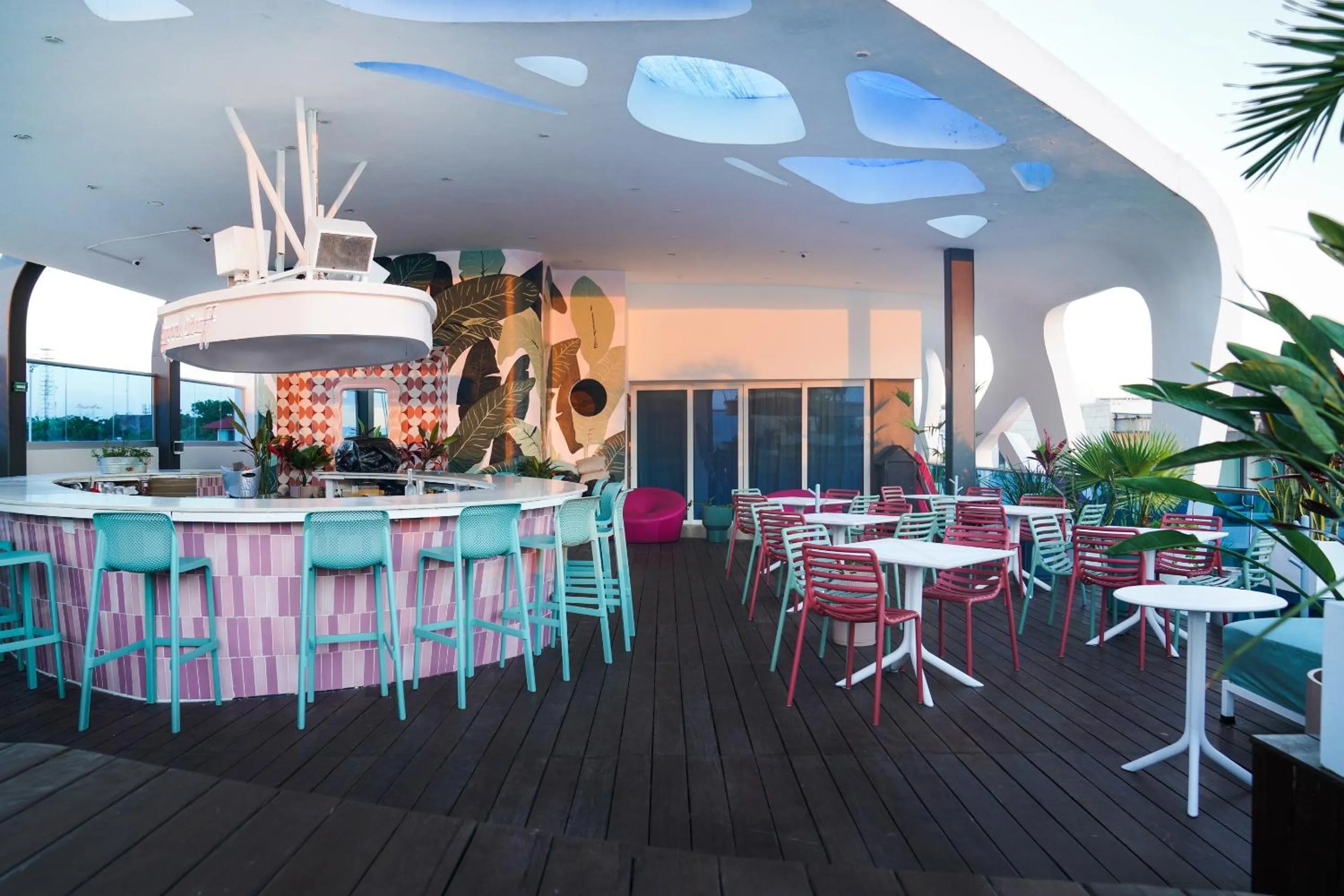 Lounge or bar in The Carmen Hotel - Ocean Front